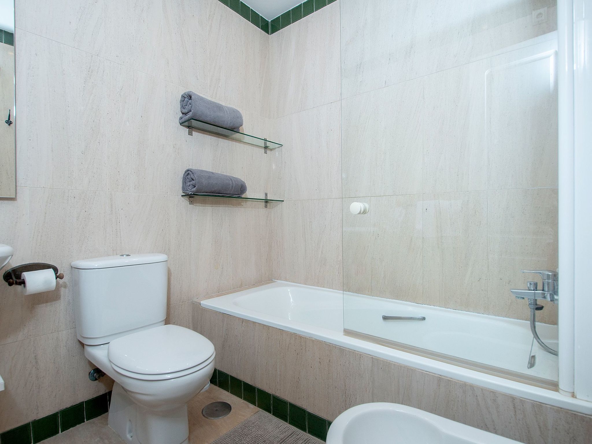 In Almuñécar mit Terrasse und Meerblick-Drinnen