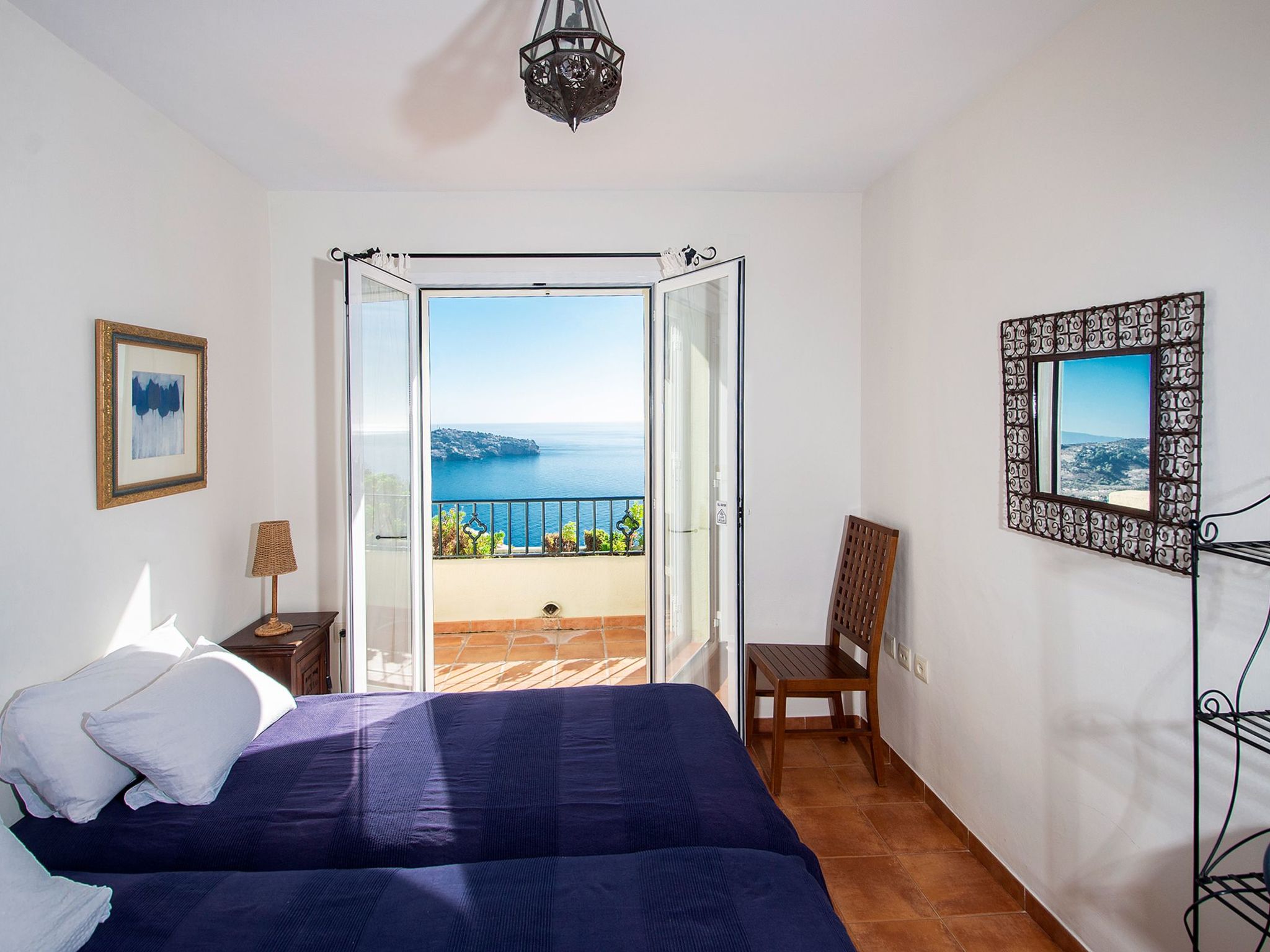 In Almuñécar mit Terrasse und Meerblick-Drinnen