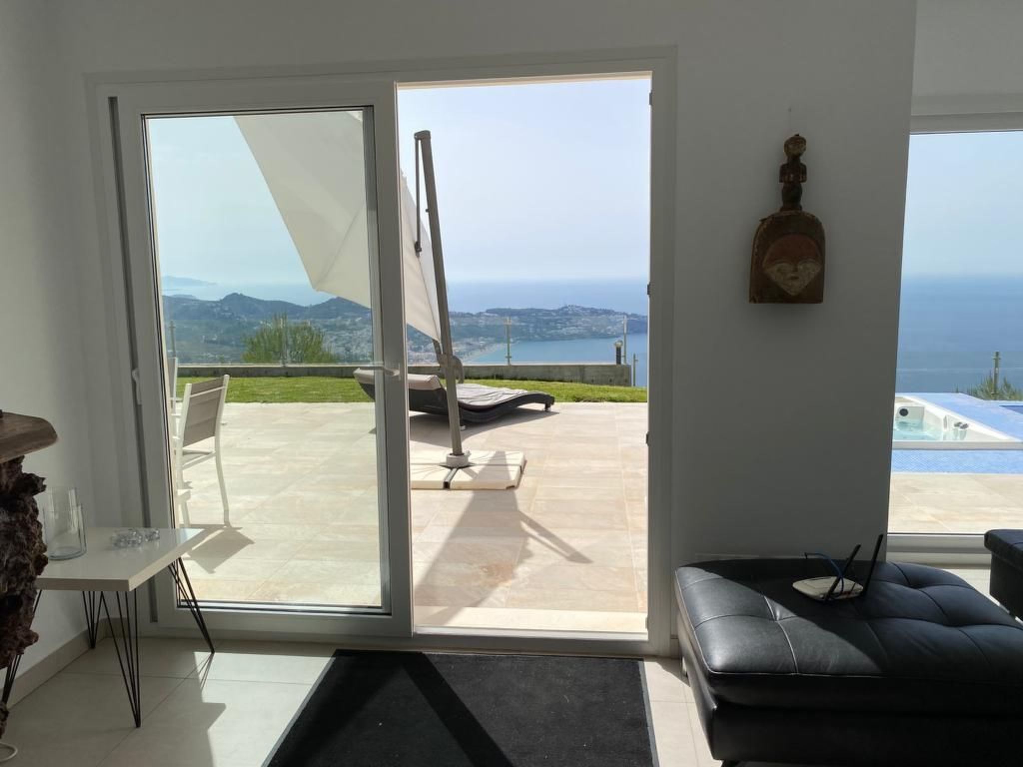 Villa "Super lux" mit privatem Pool-Drinnen