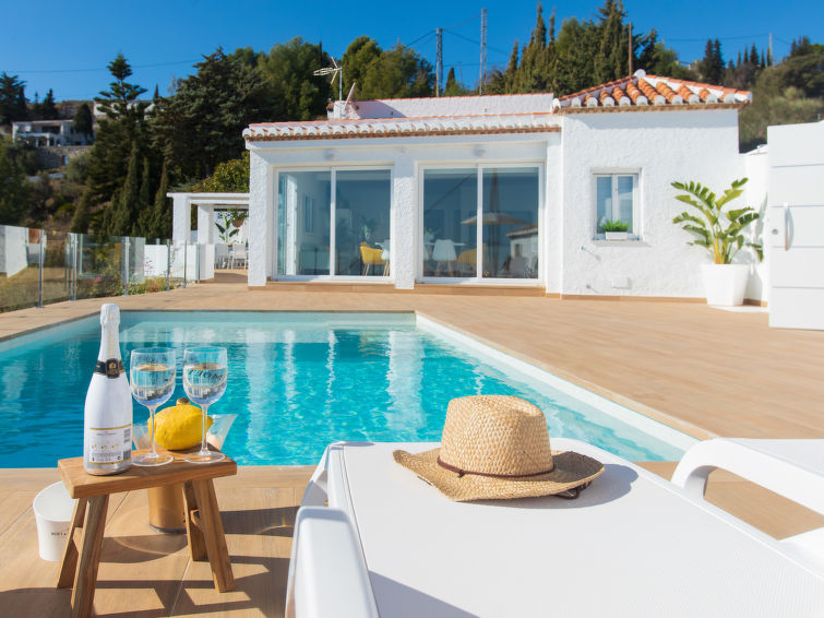 Villa Mediterraneo in Almuñécar met privézwembad en zeezicht in Almuñécar