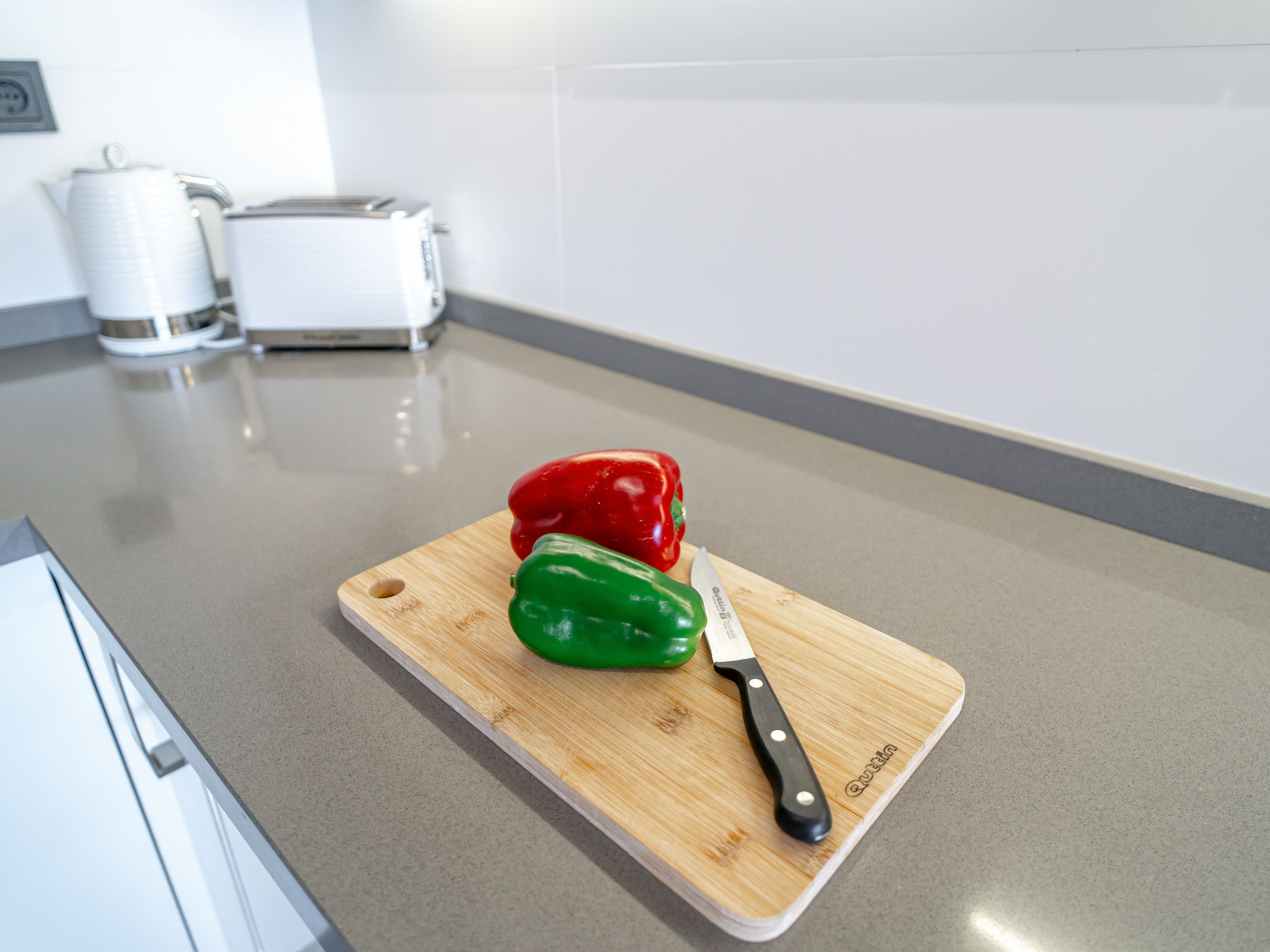Maison Melon – Cuisine et coin repas, photo 48 sur 56