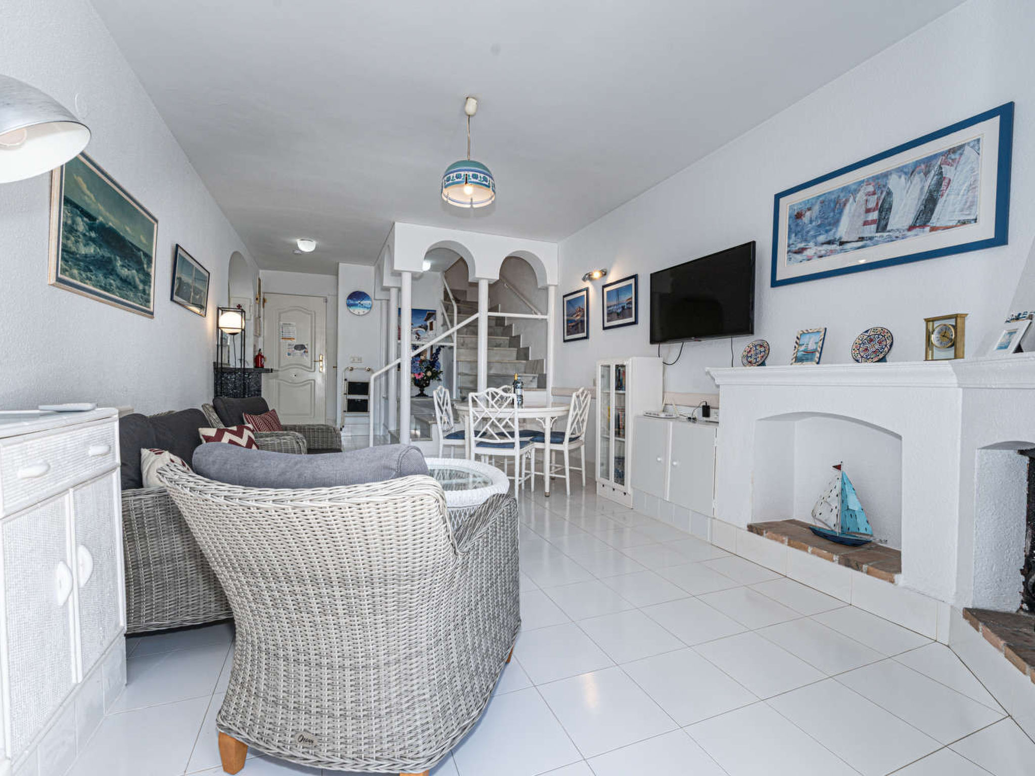 Los Pinos 29 Villas by Casasol - Drinnen