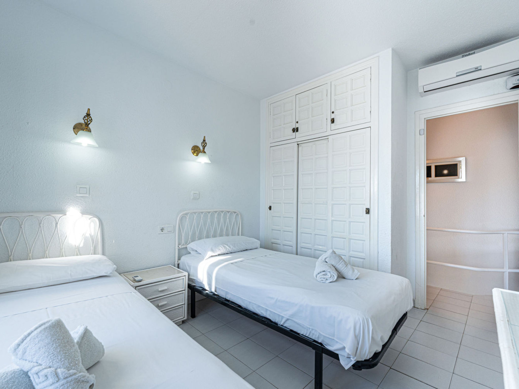 Los Pinos 29 Villas by Casasol - Drinnen