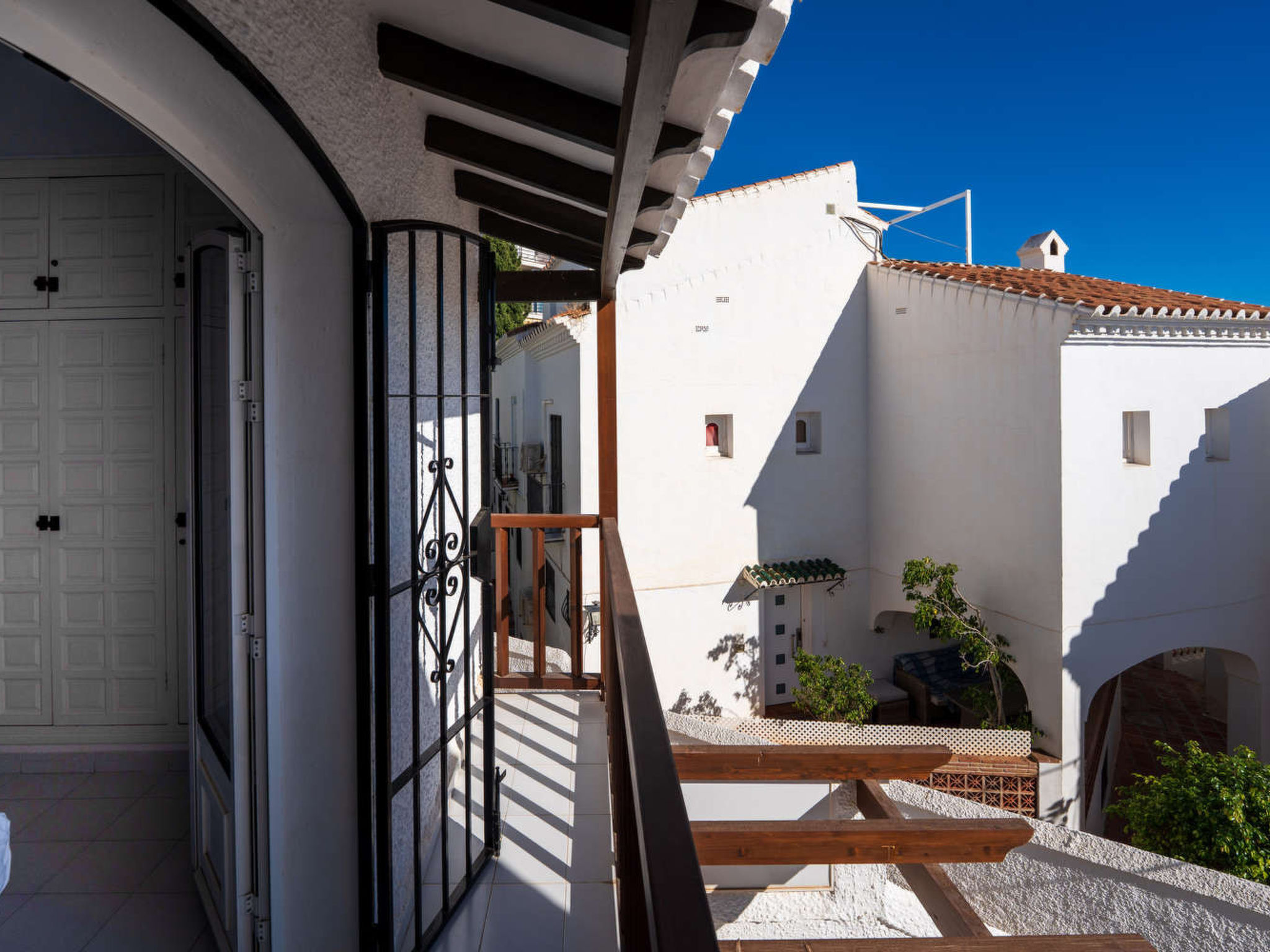Los Pinos 29 Villas by Casasol - Drinnen