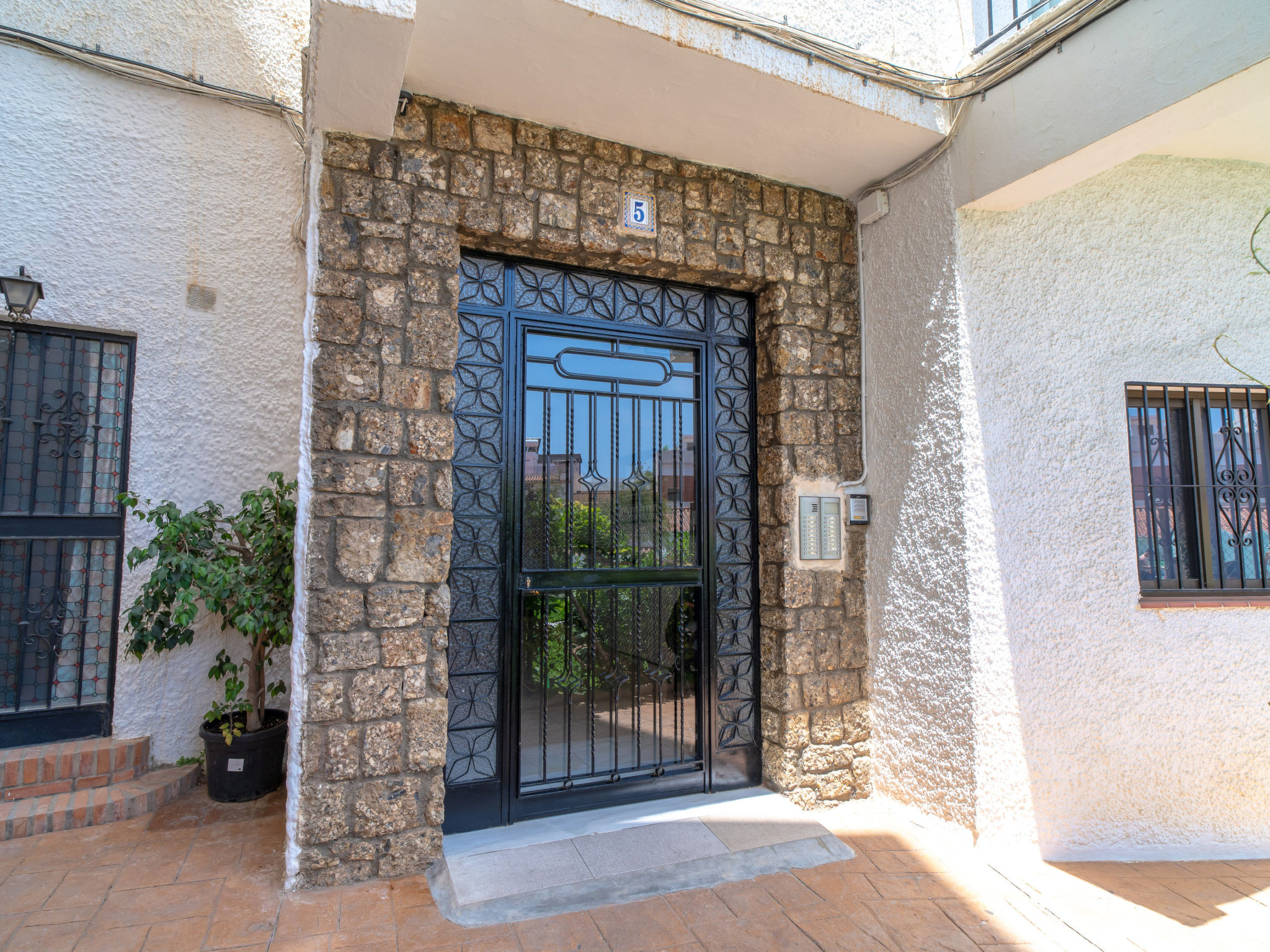 Photo of Coronado 148 Apartment by Casasol