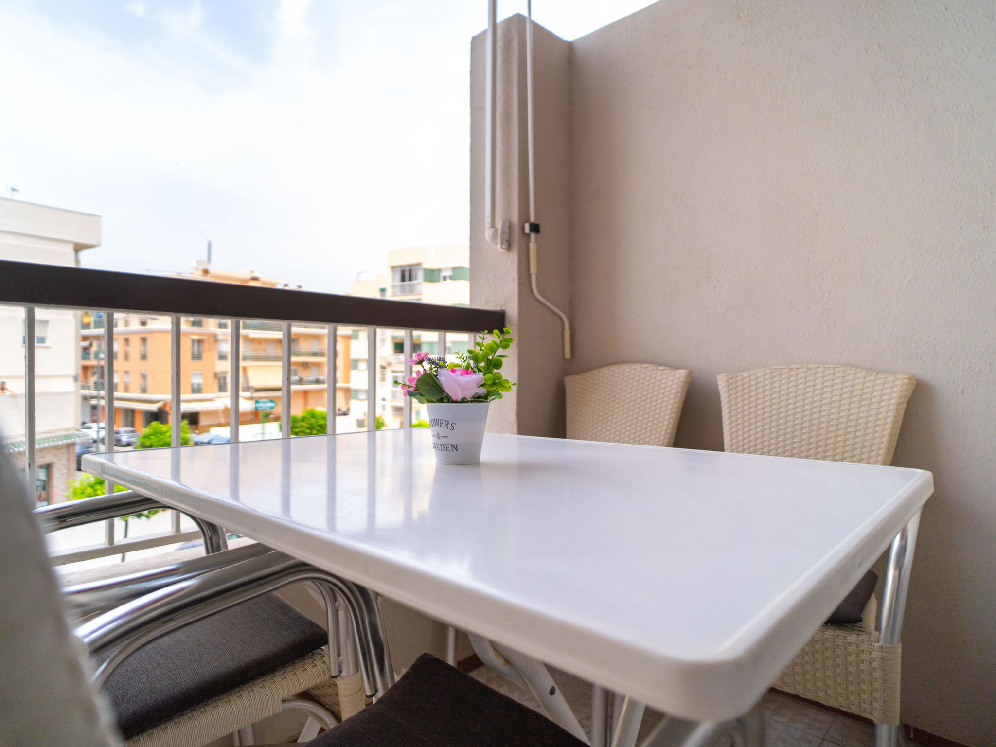 Corona 204 Apartment by Casasol - Image 5