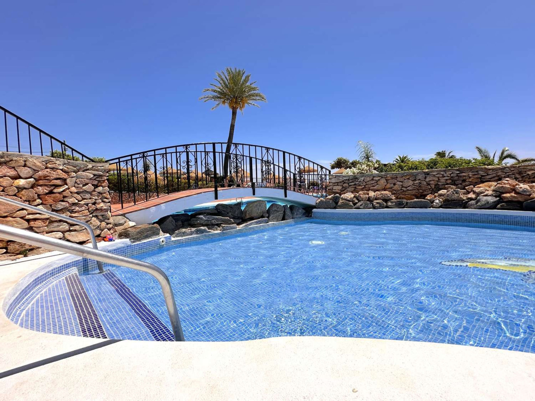 Los Naranjos 11B Capistrano Village by Casasol - Drinnen