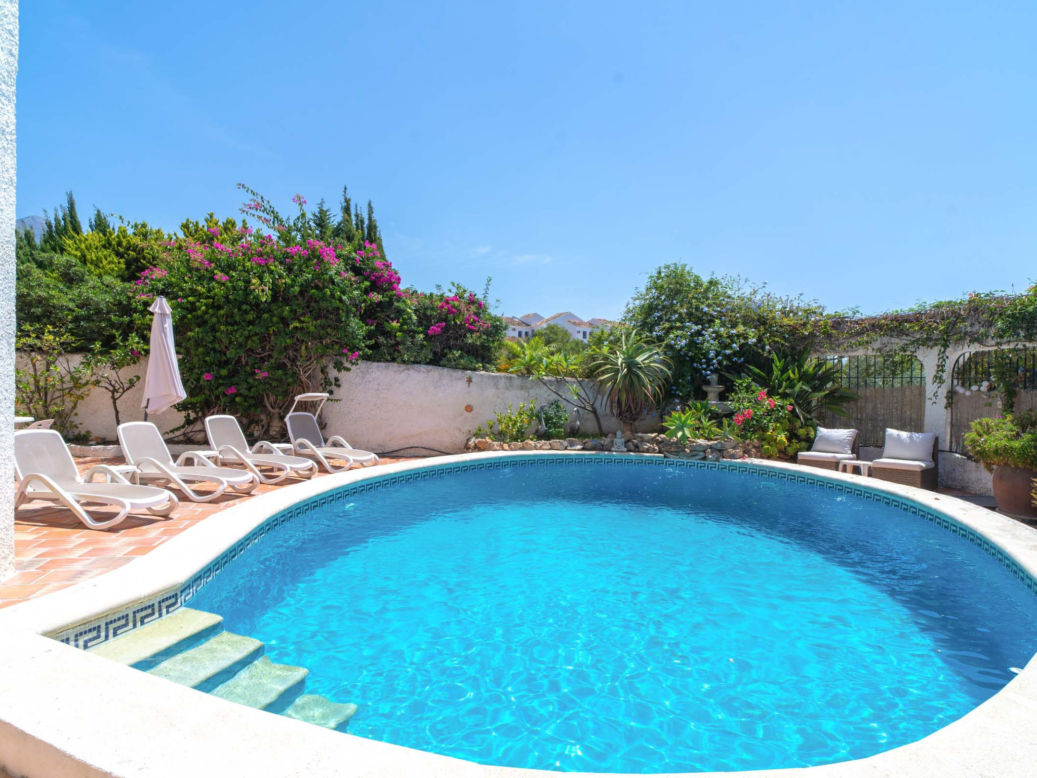 Chimenea 15 Private Pool and Parking by Casasol - Dedans
