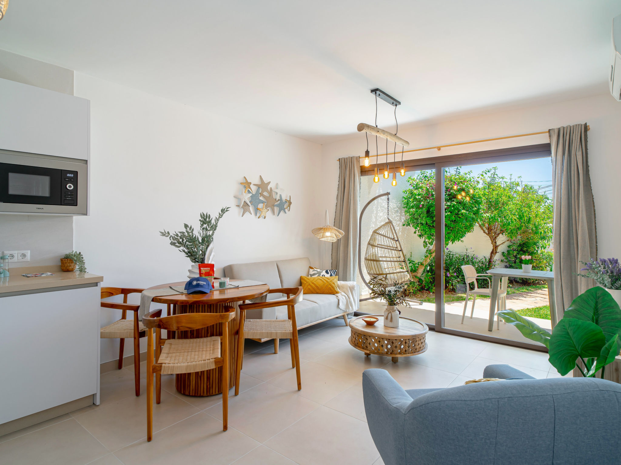 Capistrano Village Boutique by Casasol - Drinnen