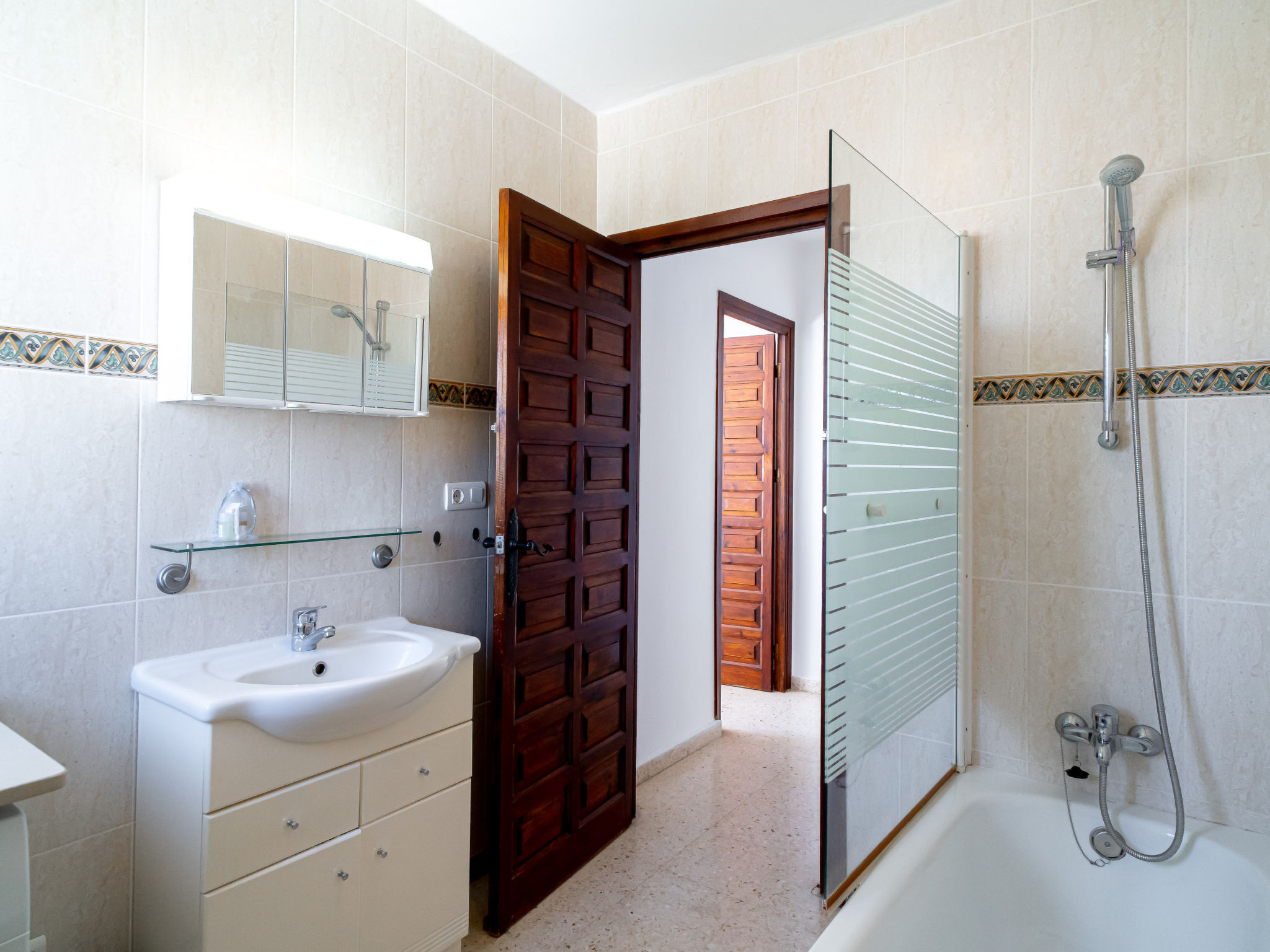 Los Naranjos 15B Capistrano Village by Casasol - Drinnen