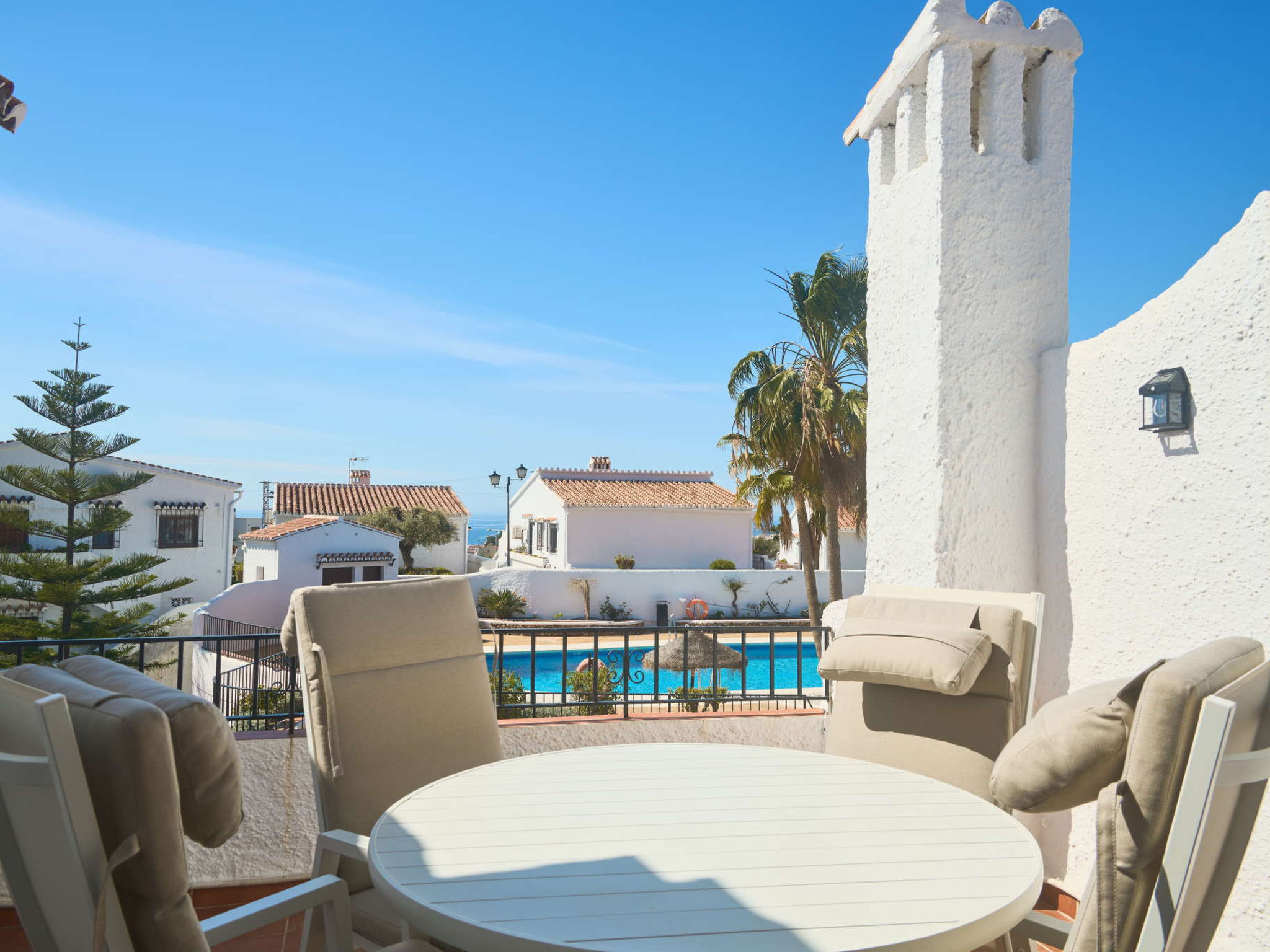 "Casa Sofia Capistrano Village Pueblo 110B", appartement 1-kamer 40 m2. Het objekt is geschikt voor 2 volwassenen. 1 kamer met 1 2-pers bed en TV. Open keuken (oven, afwasmachine, 4 keramische glas ko..