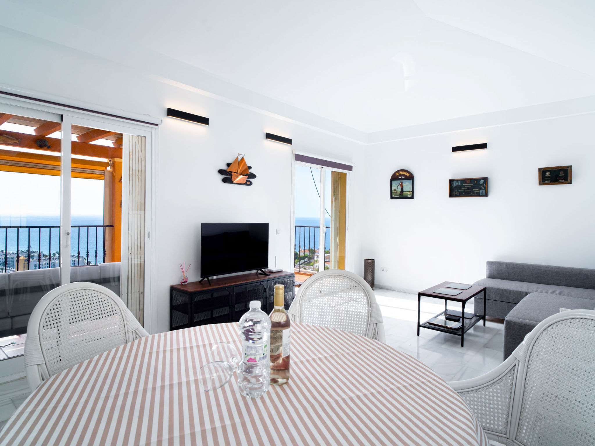 Villa Punta Lara 15 by Casasol - Drinnen
