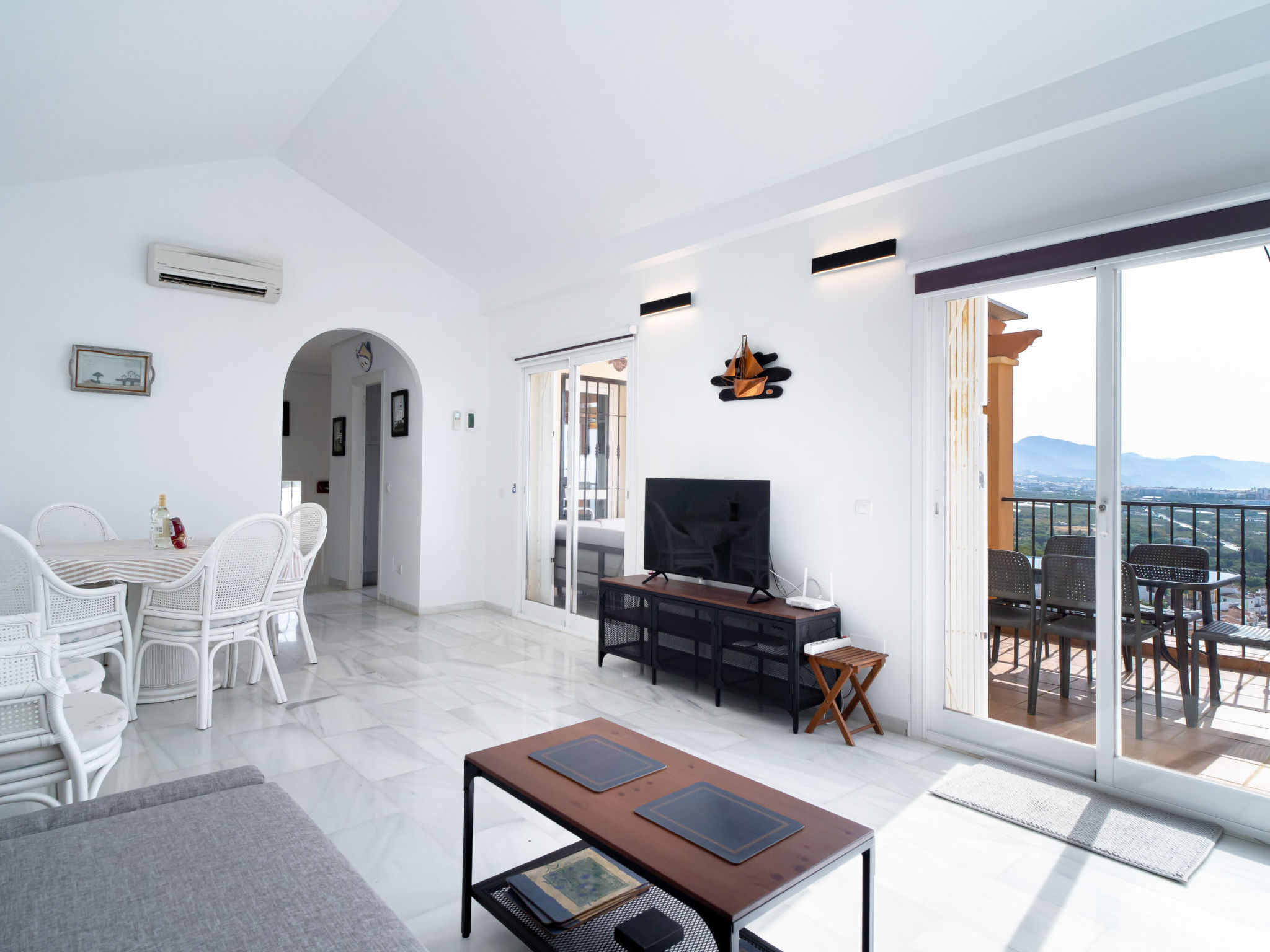 Villa Punta Lara 15 by Casasol - Drinnen