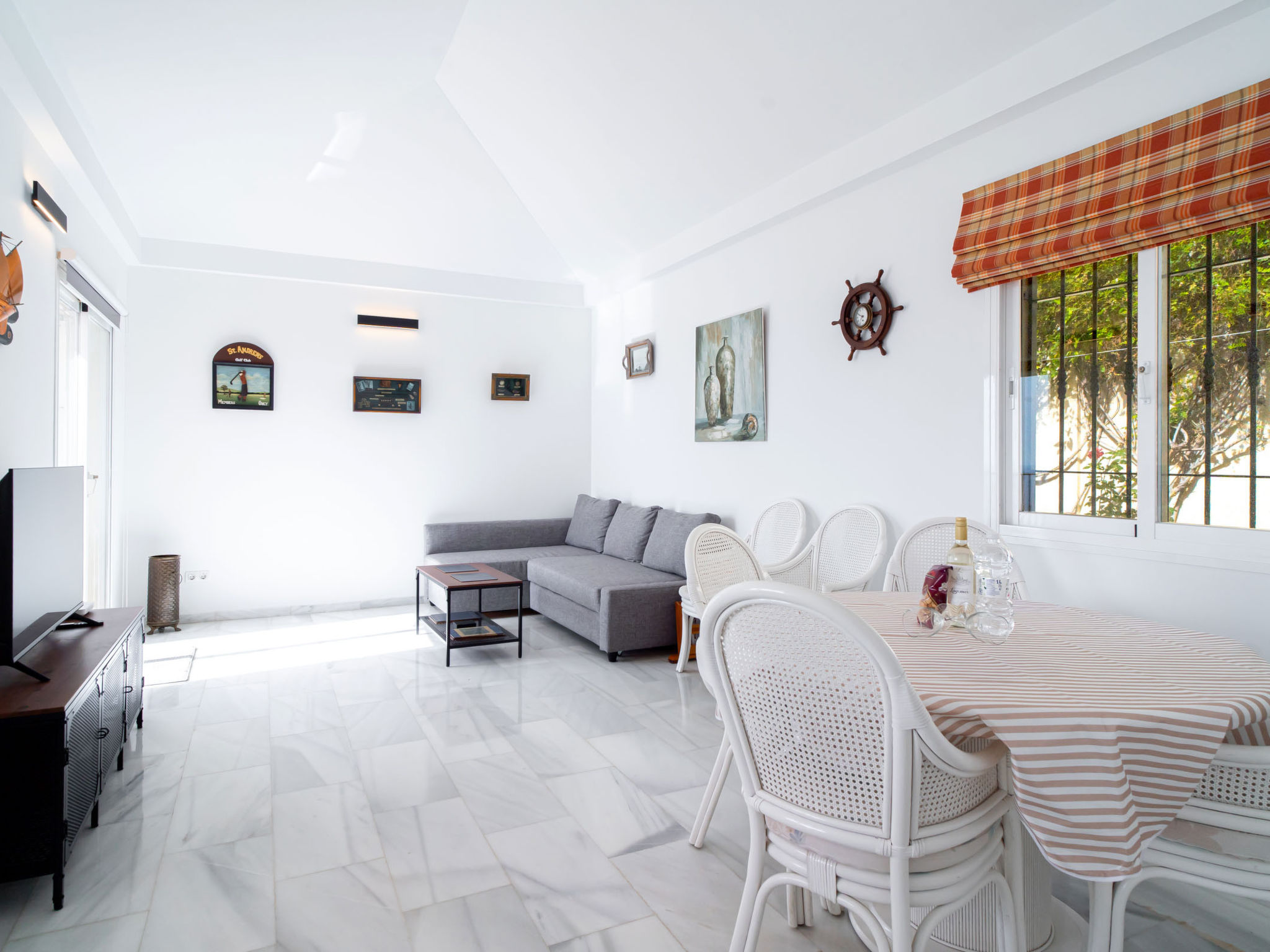 Villa Punta Lara 15 by Casasol - Drinnen