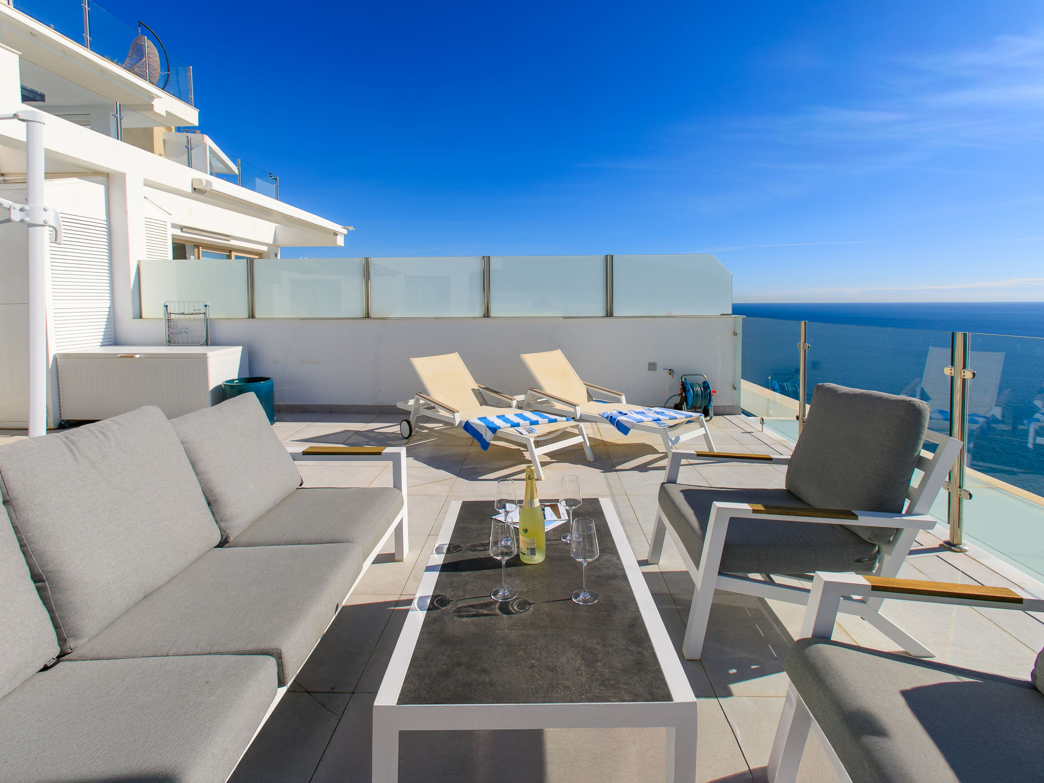 Ocean view sauna & Spa-Outside