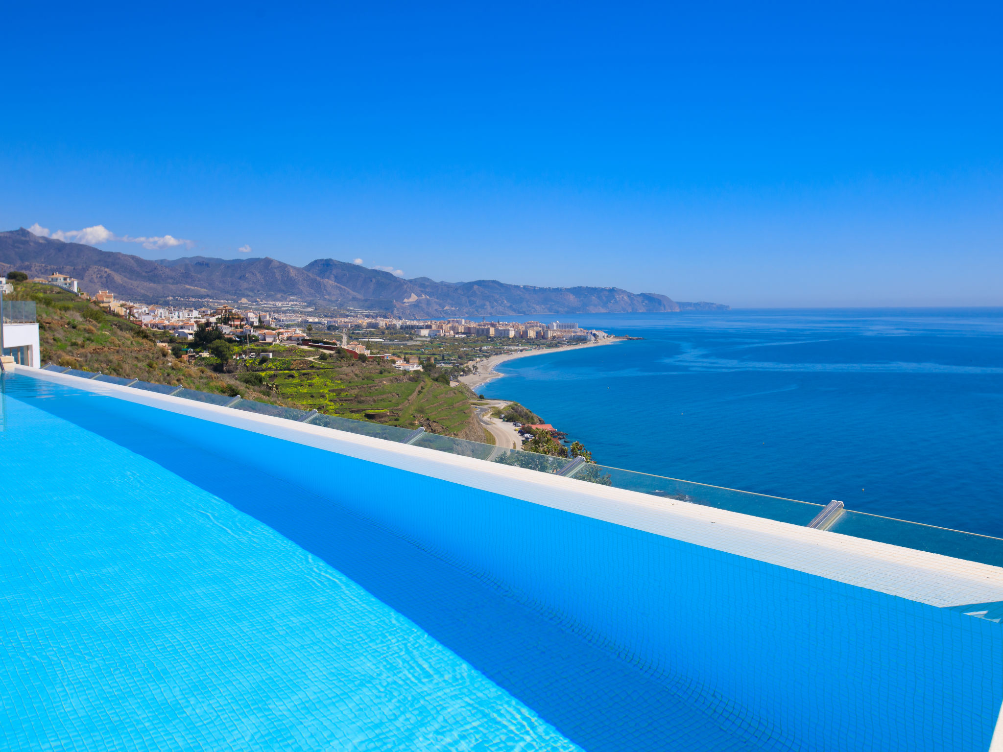 Ocean view sauna & Spa-Outside