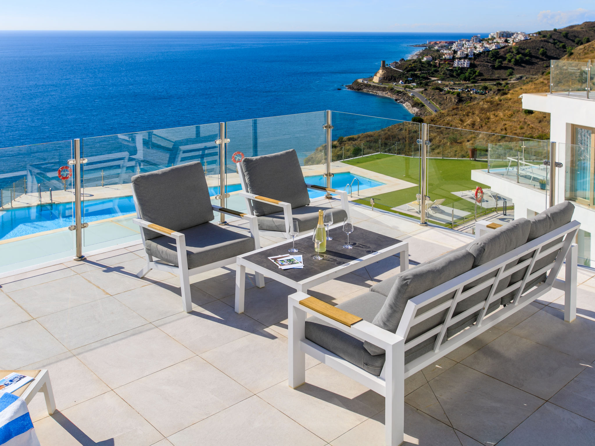 Ocean view sauna & Spa-Outside