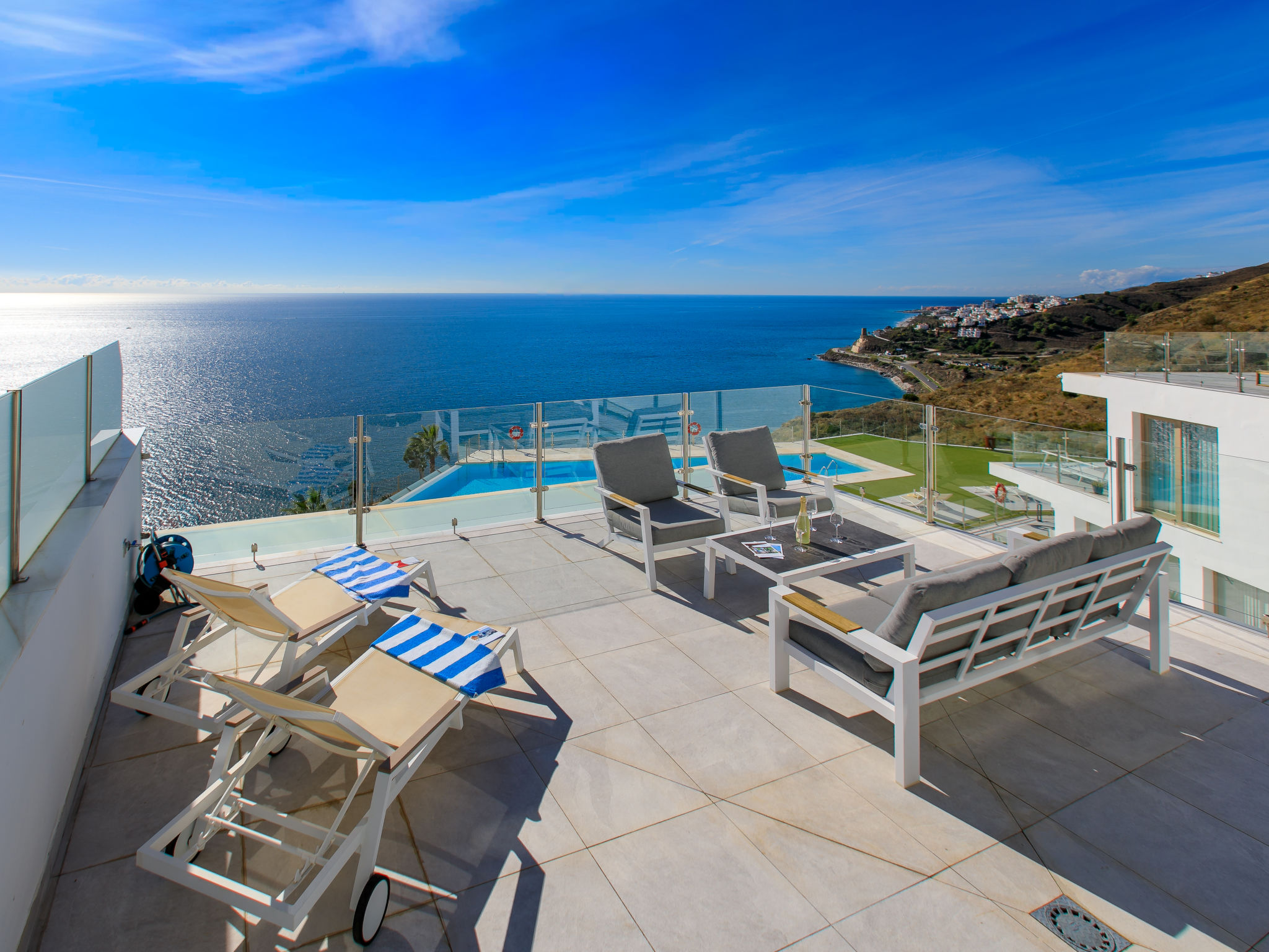 Ocean view sauna & Spa-Outside