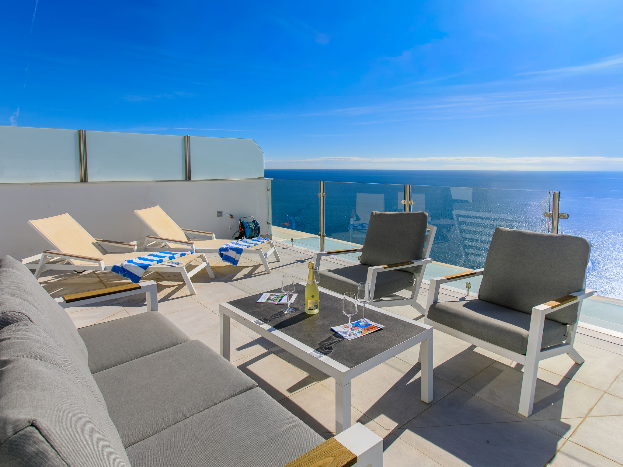 Ocean view sauna & Spa-Outside