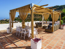 Vakantiehuis met whirlpool in Nerja: rust en ruimte in Camelia Blanca - thumbnail 3