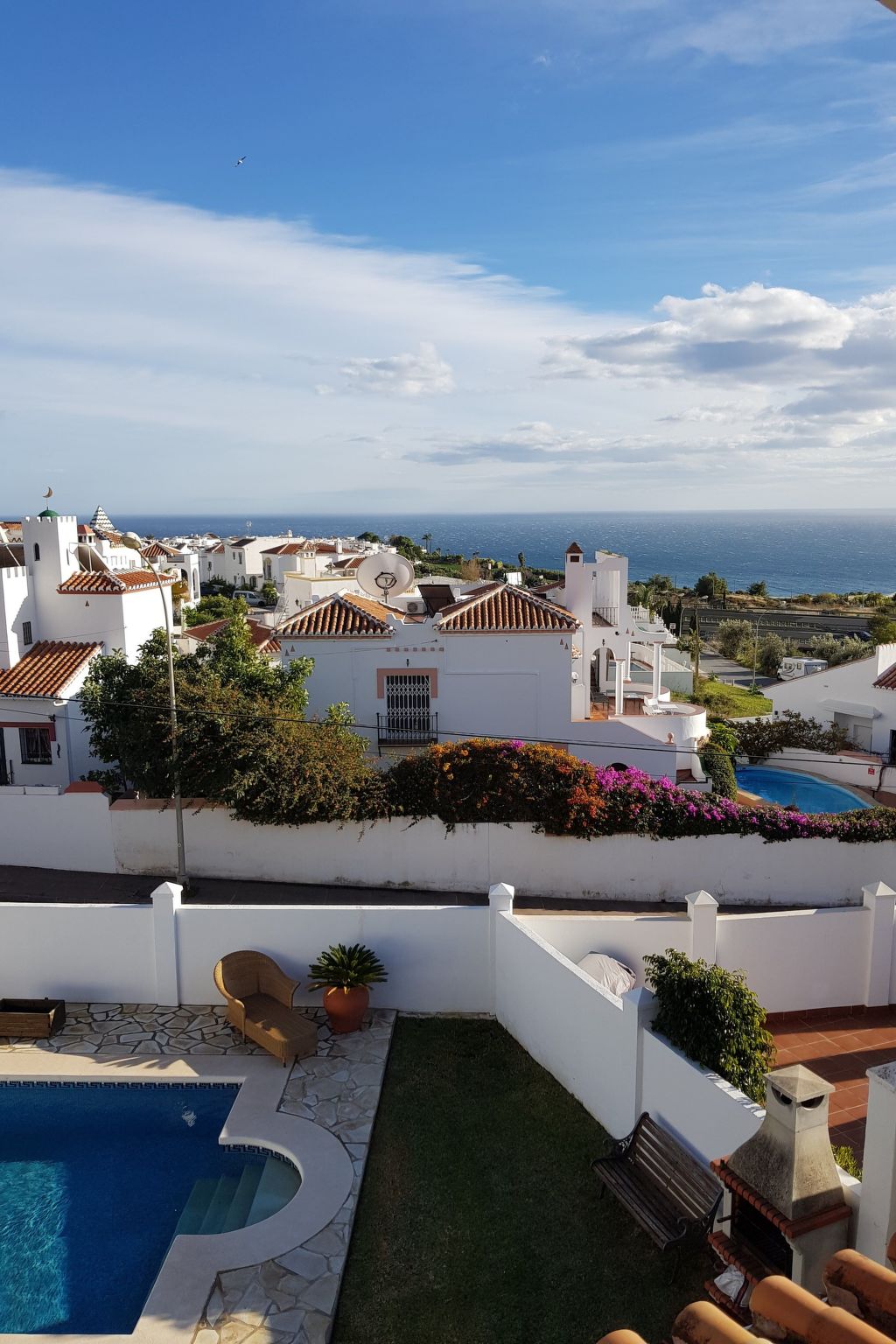 Schöne Villa mit Meerblick, großem Pool und Jacuzzi in Maro - Costa del Sol-Image-tags.info