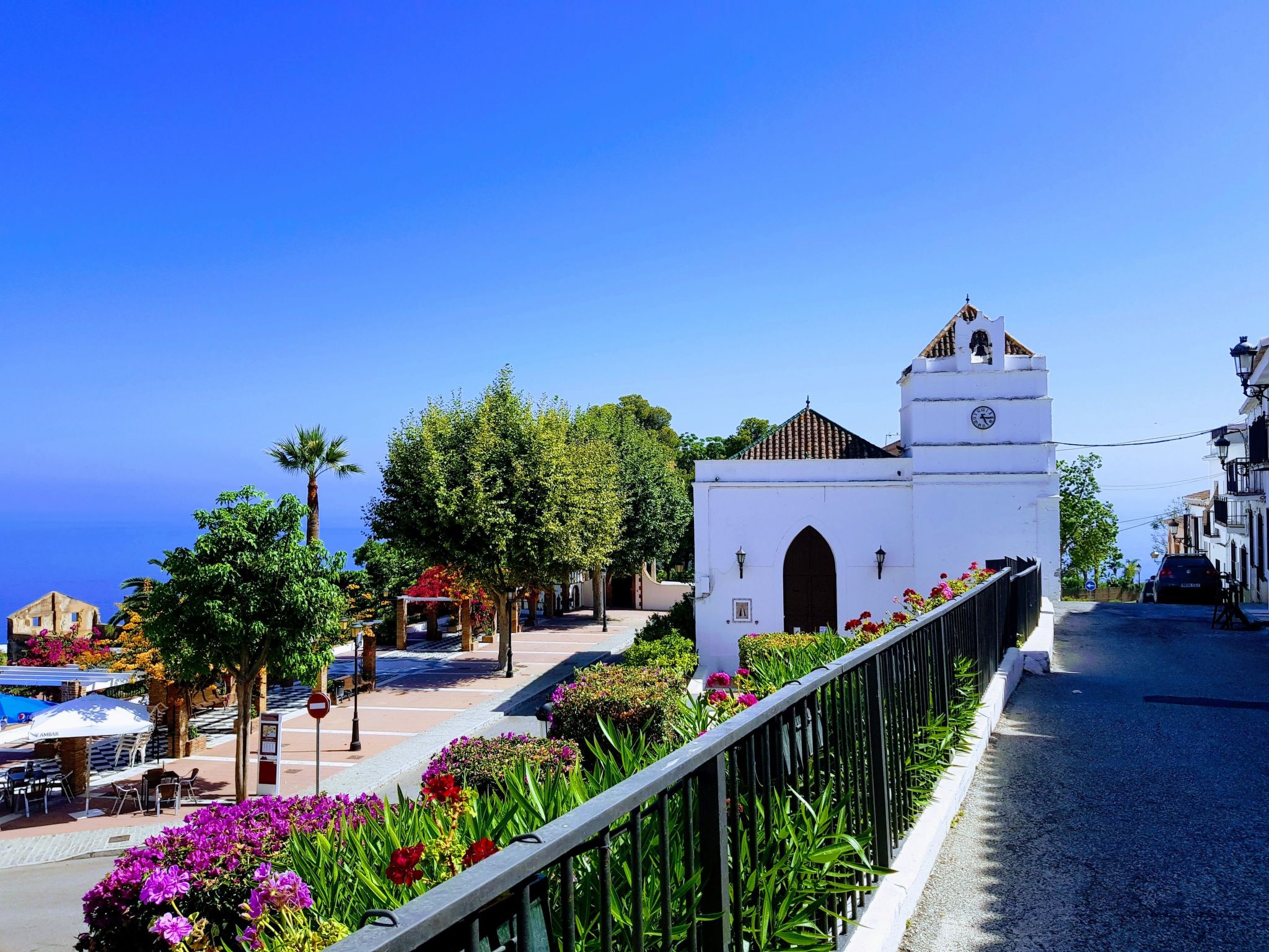 Photo of Schöne Villa mit Meerblick, großem Pool und Jacuzzi in Maro - Costa del Sol
