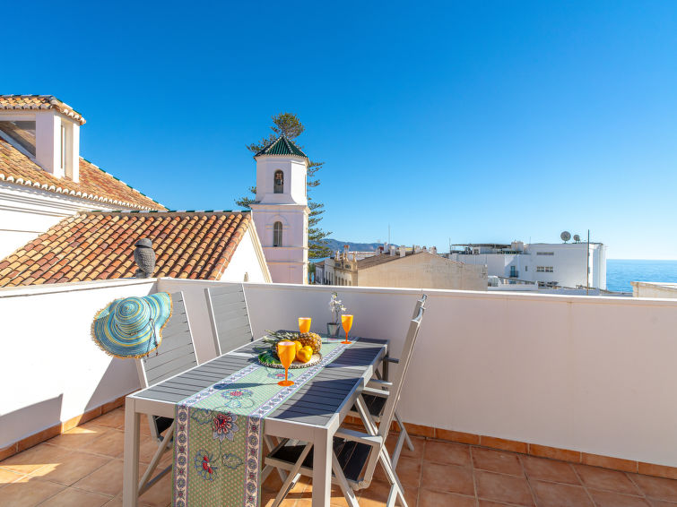 Iglesia Apartment in Nerja