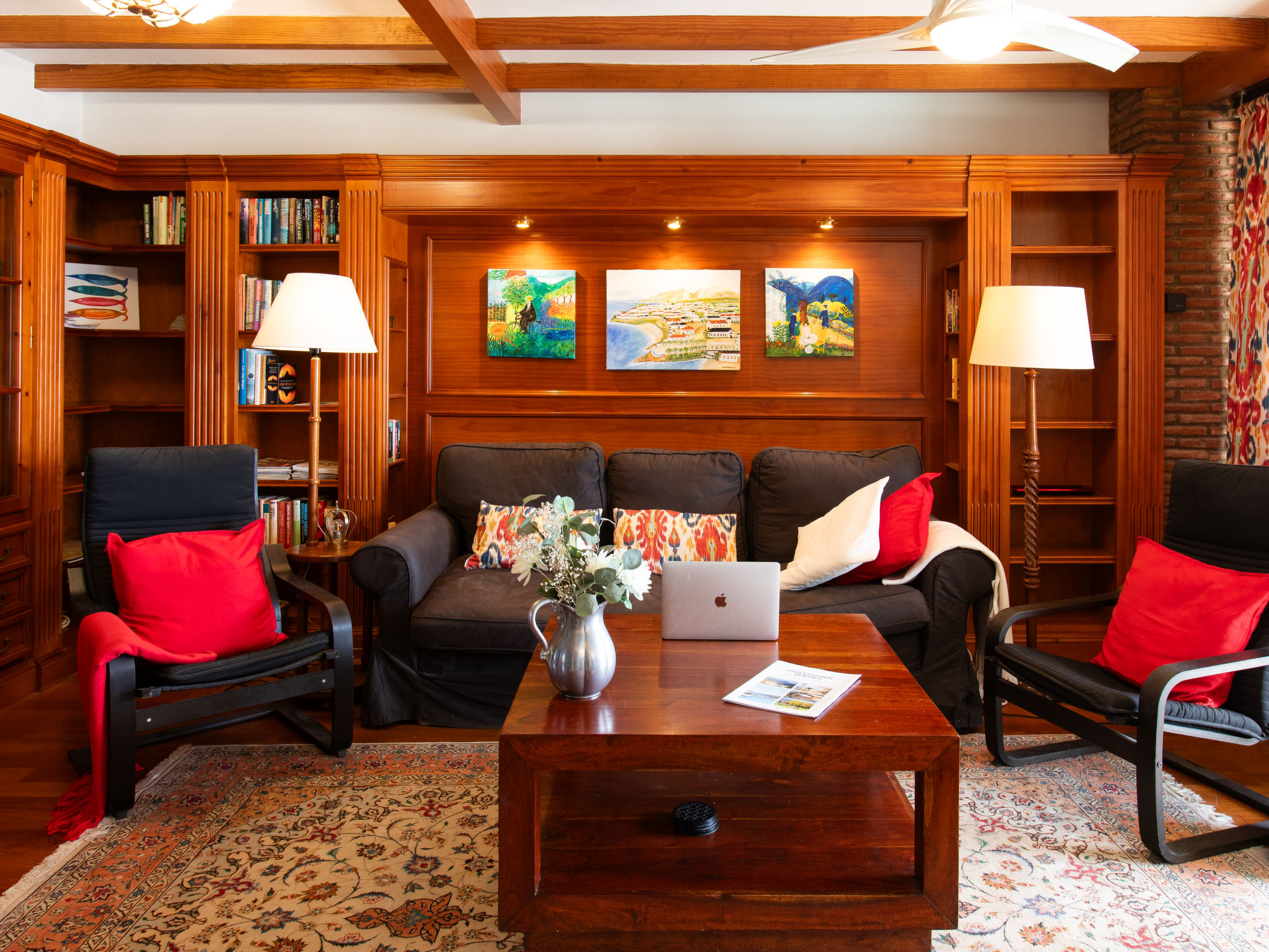 Photo of Parador Hotel Area