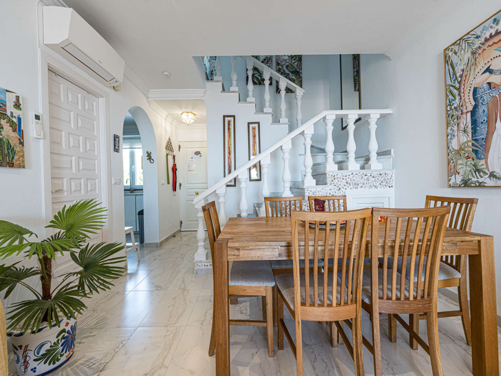Los Aguacates Bellavista by Casasol - Binnen