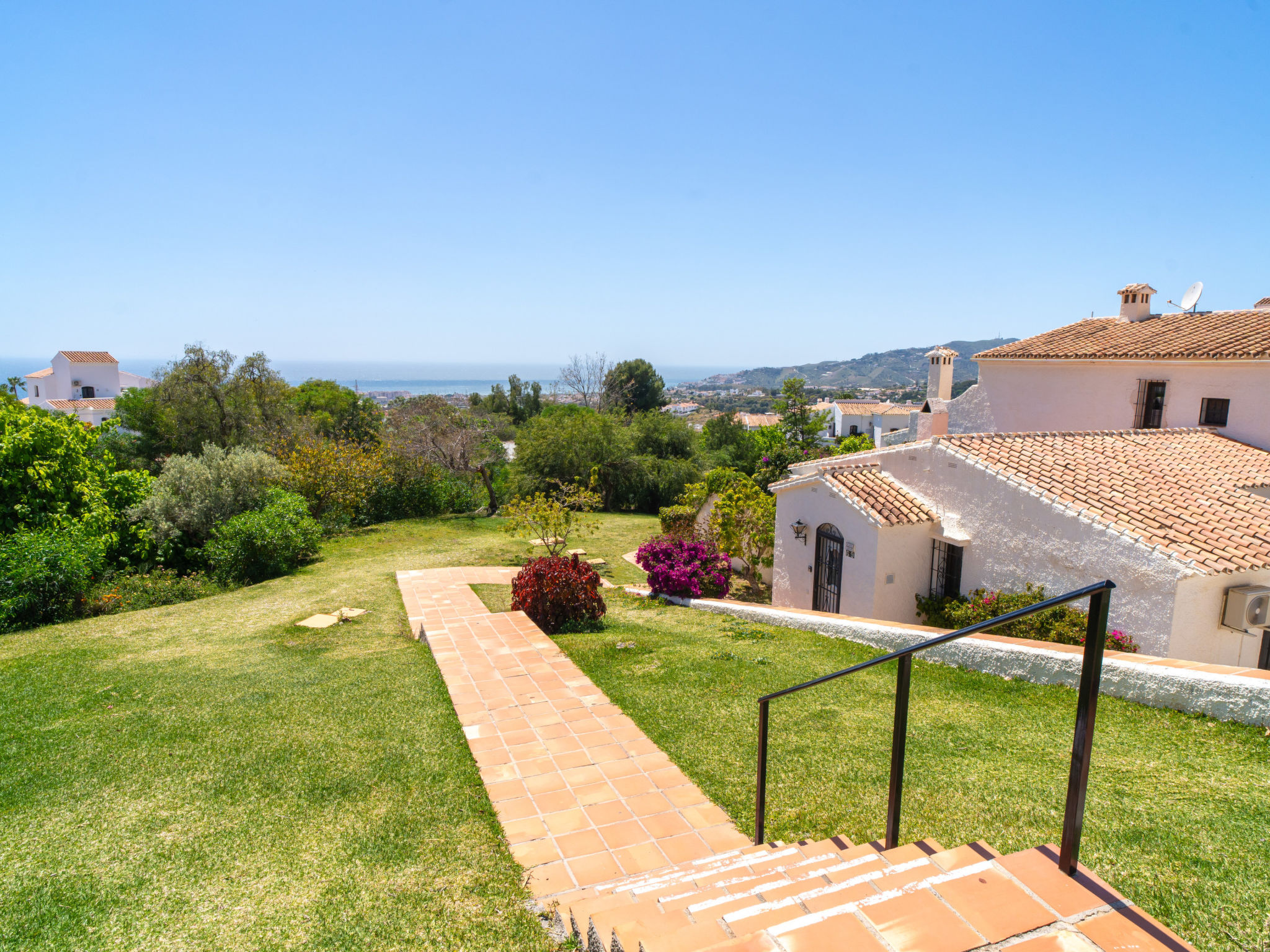 Photo of Hibiscos 72 Deluxe by Casasol