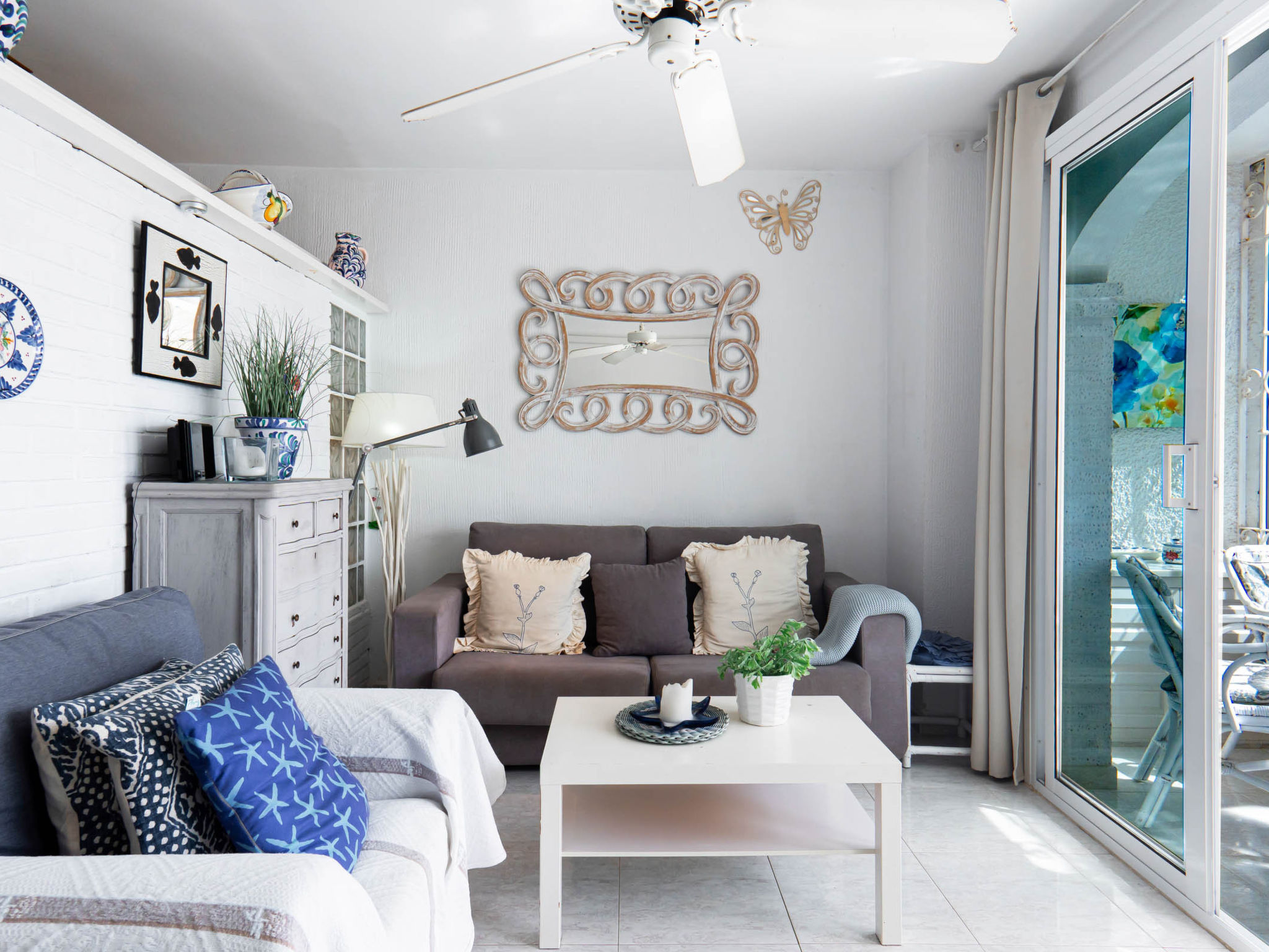  — Living Room (1 of 34)