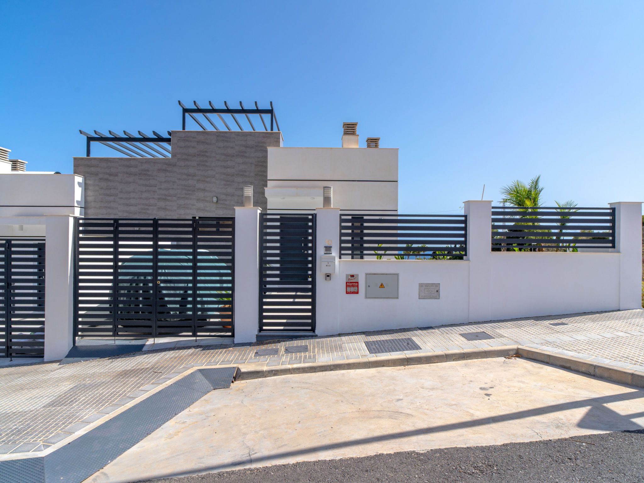 Photo of Villa Luxuria Private Pool by Casasol