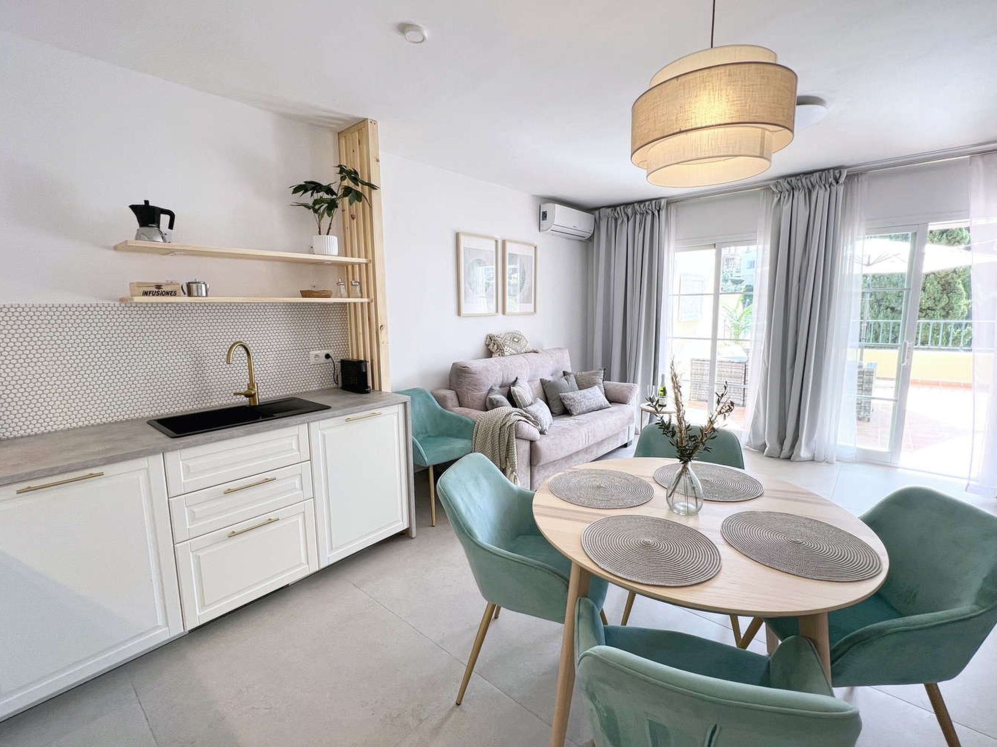 Jardines de Burriana Deluxe by Casasol - Inside