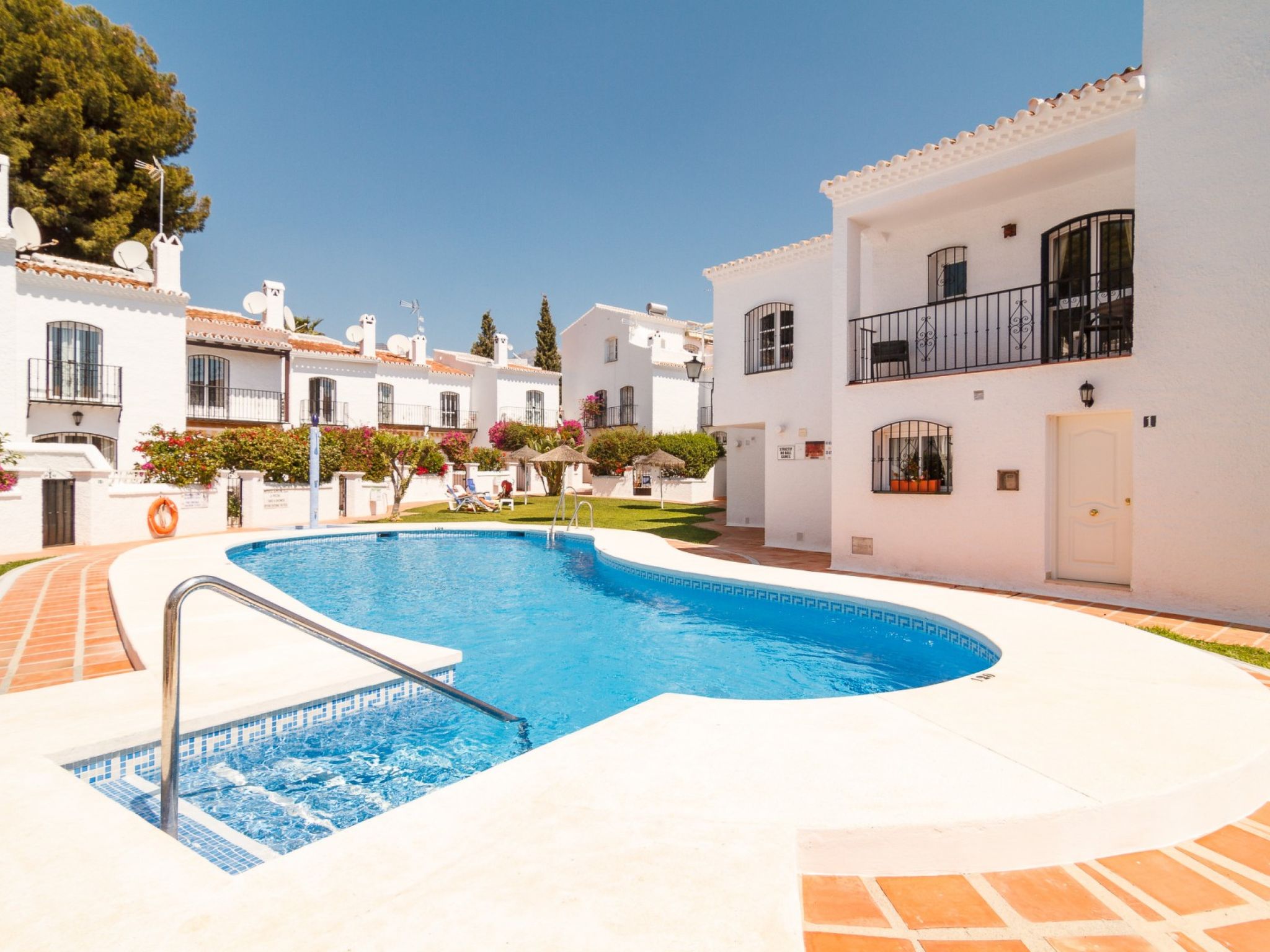 Los Pinos 23 Villas by Casasol — view 1 of 30