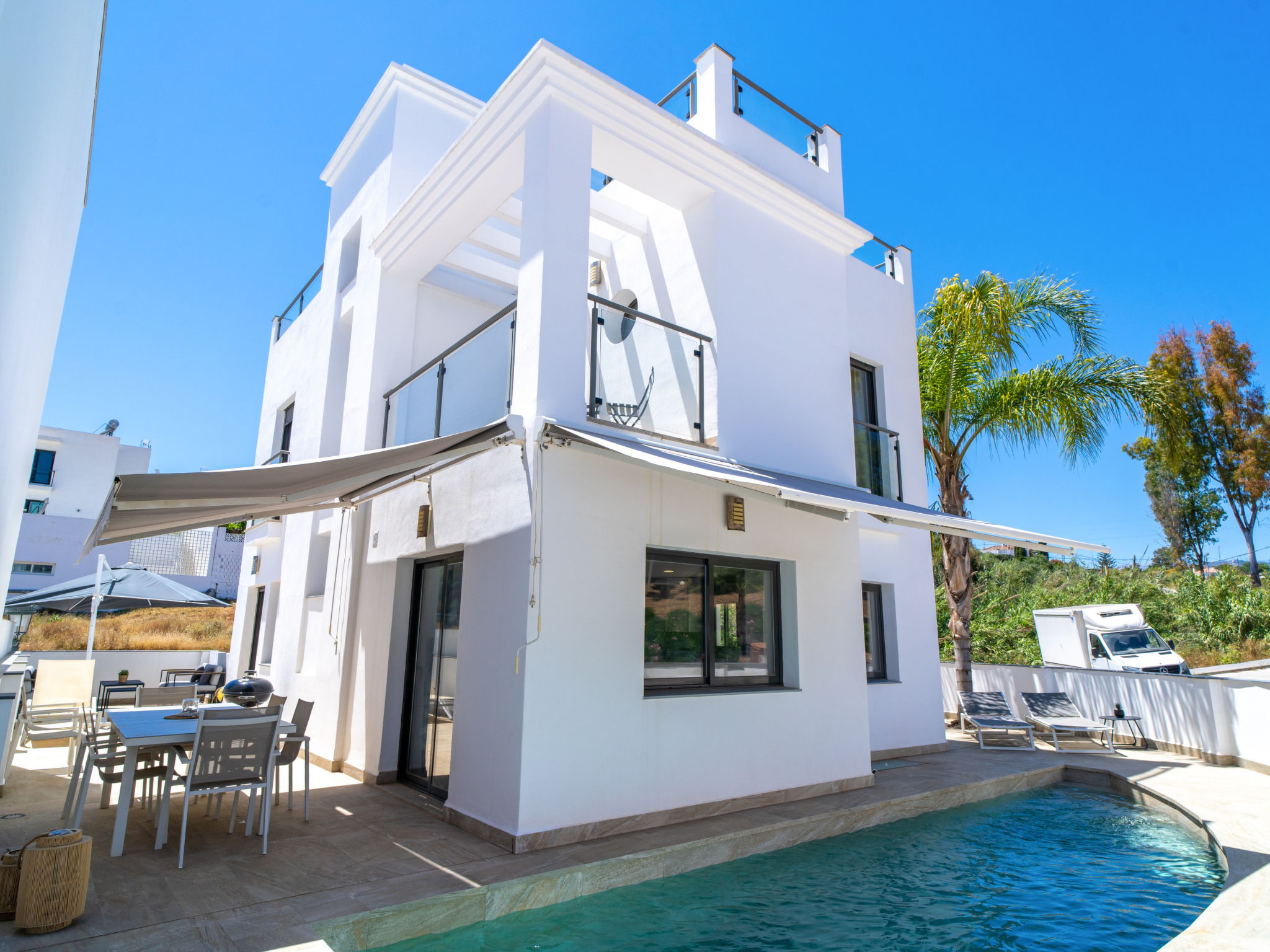 Villa Romeral Premium by Casasol - Inside