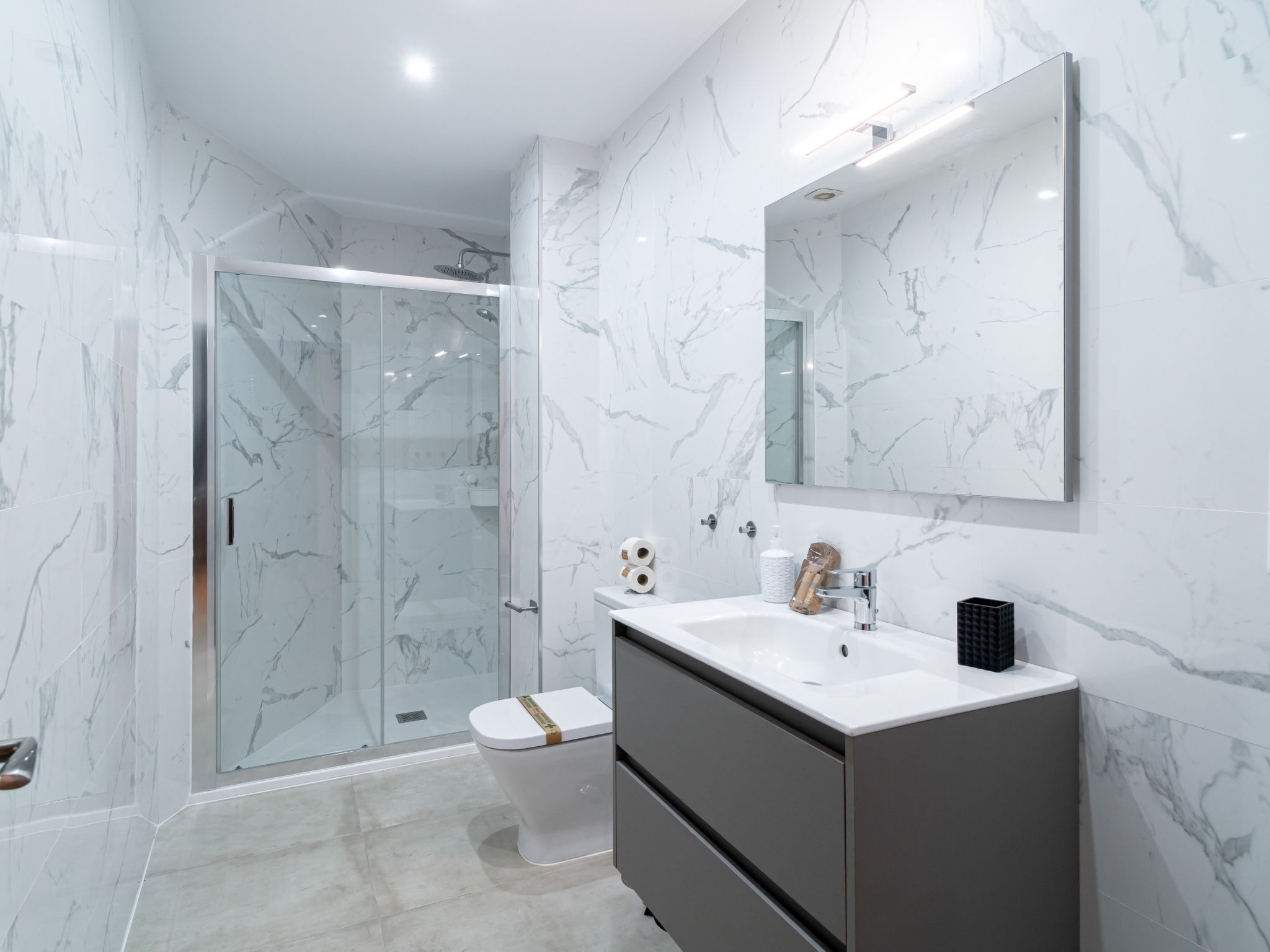 Villa Romeral Premium by Casasol - Inside