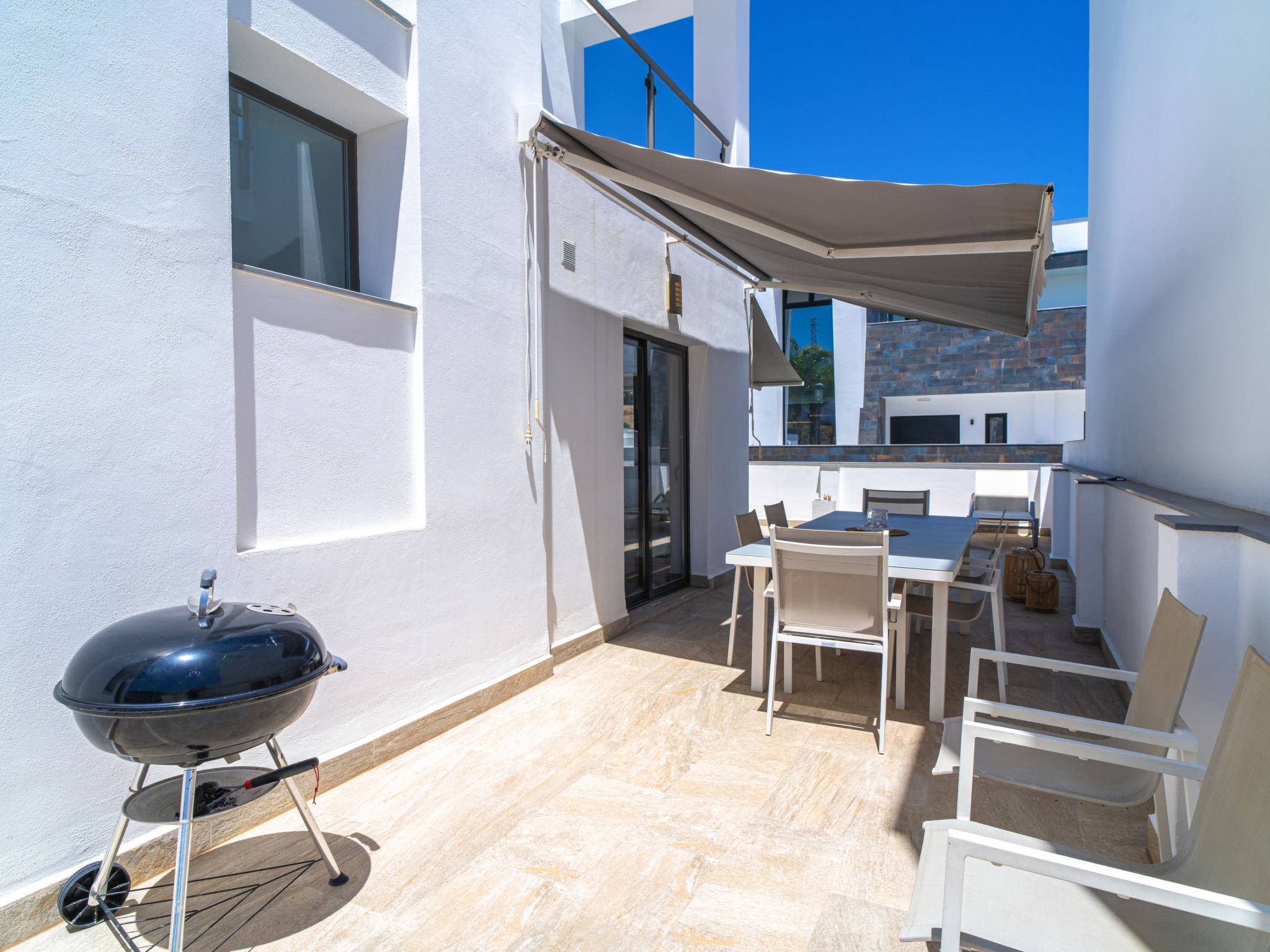 Villa Romeral Premium by Casasol - Inside