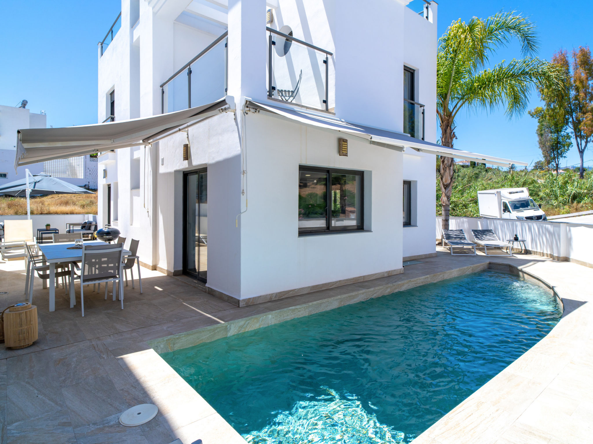 Villa Romeral Premium by Casasol - Inside