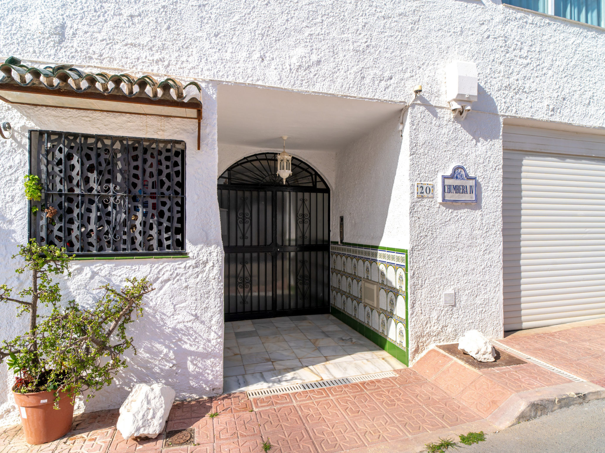 Photo of Sunny Terrace Chimenea by Casasol