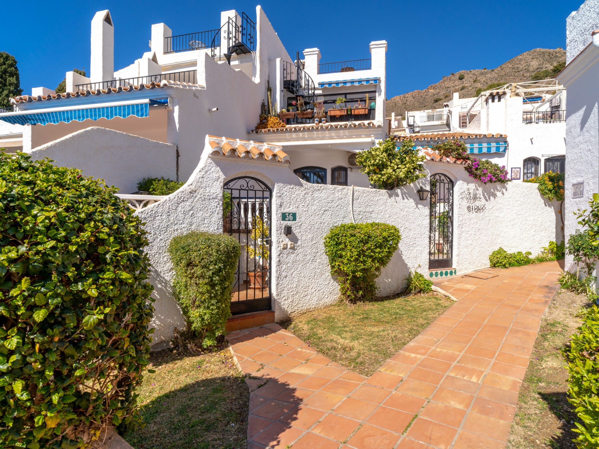 Photo of Hibiscos 36 San Juan de Capistrano by Casasol