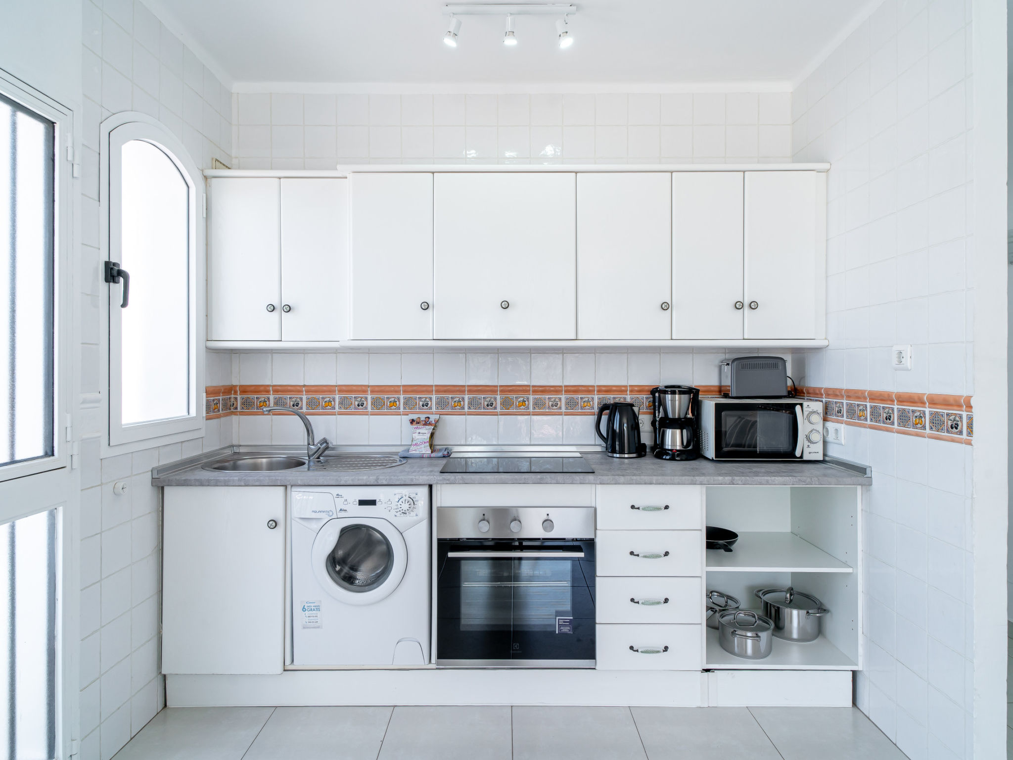 Photo of Hibiscos Seaview Terrace by Casasol