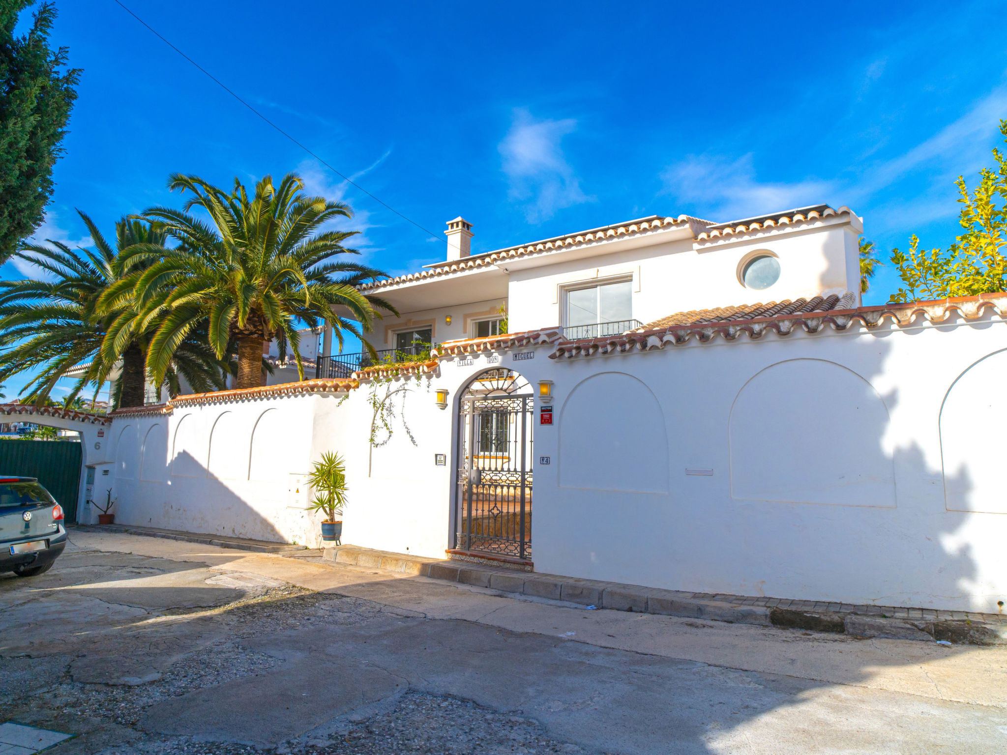 Photo of Villa Grande Luxe Private Pool by Casasol