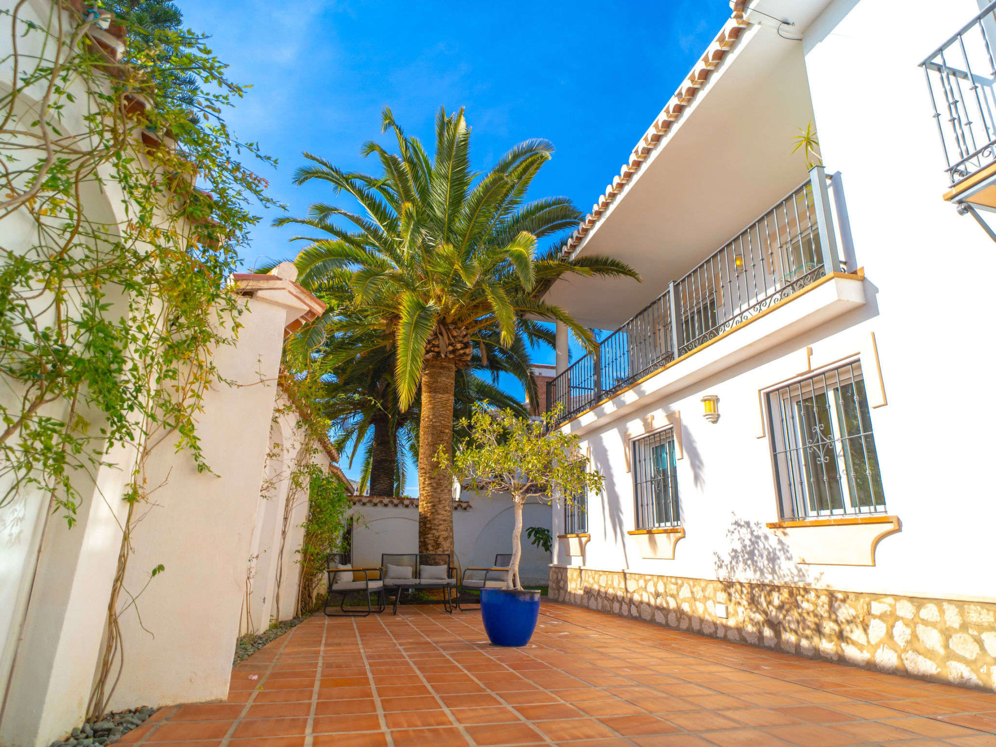 Photo of Villa Grande Luxe Private Pool by Casasol