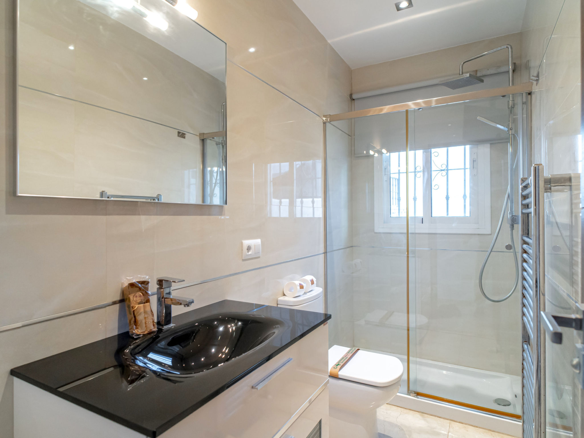 Photo of Villa Grande Luxe Private Pool by Casasol