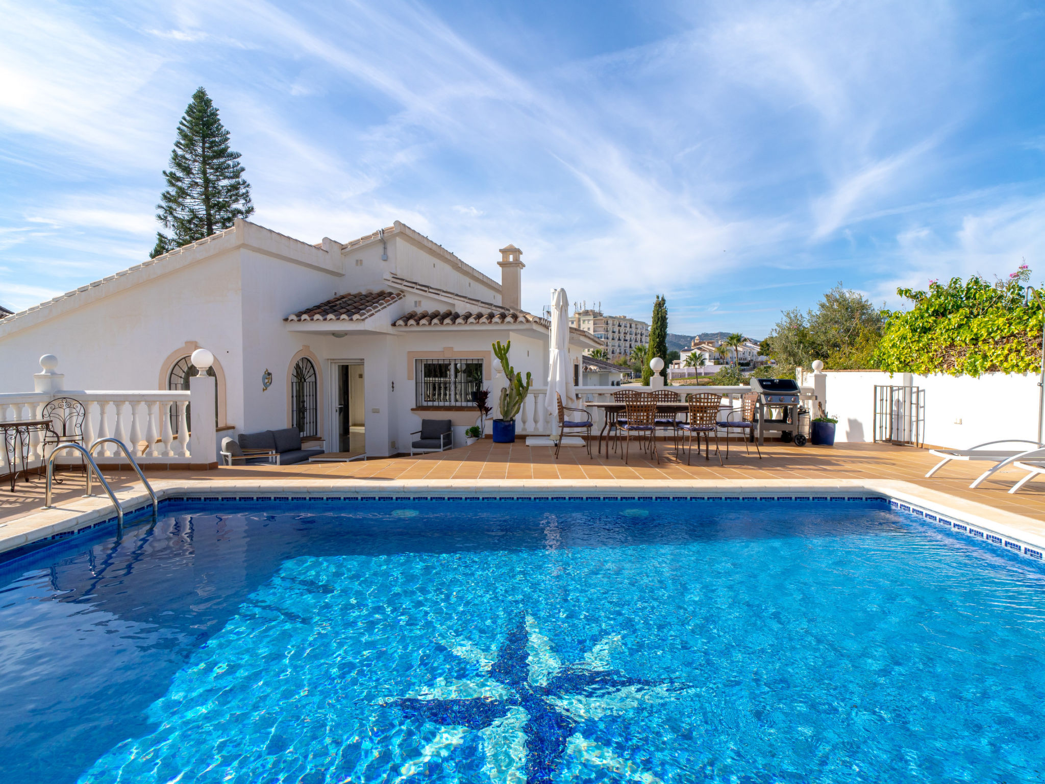 Villa Grande Luxe Private Pool by Casasol - Binnen