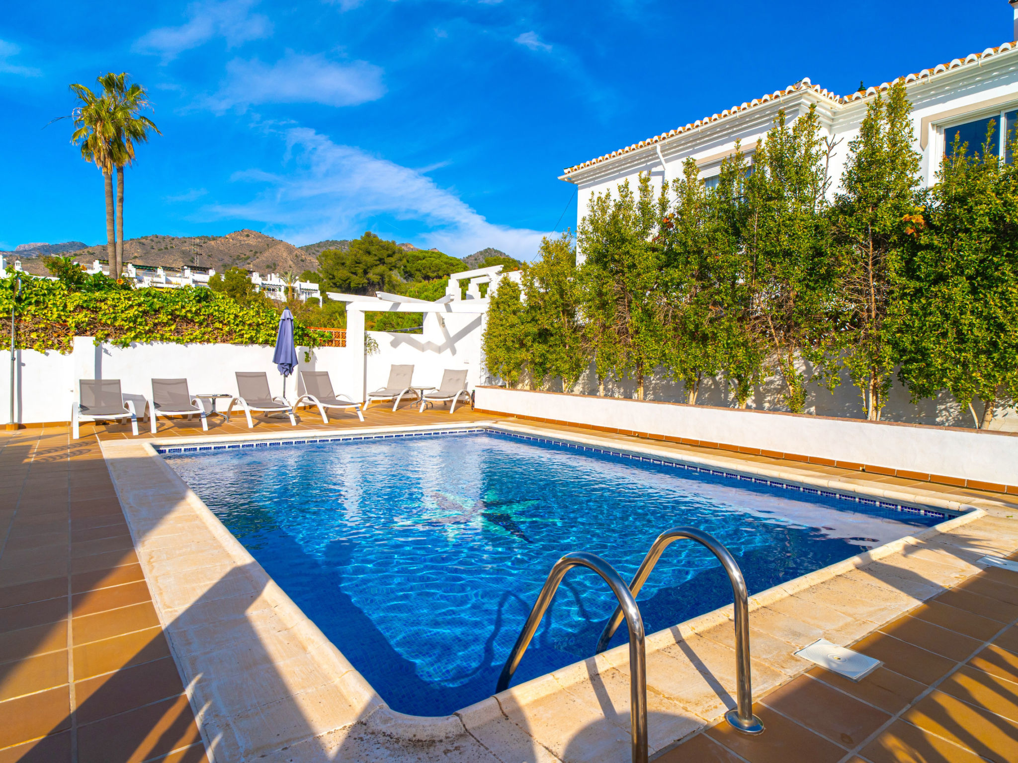 Villa Grande Luxe Private Pool by Casasol - Binnen