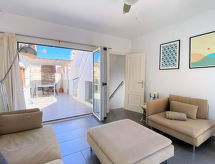 Casa San Juan 13 Centro – Sfeervol verblijf in het hart van Nerja - thumbnail 1