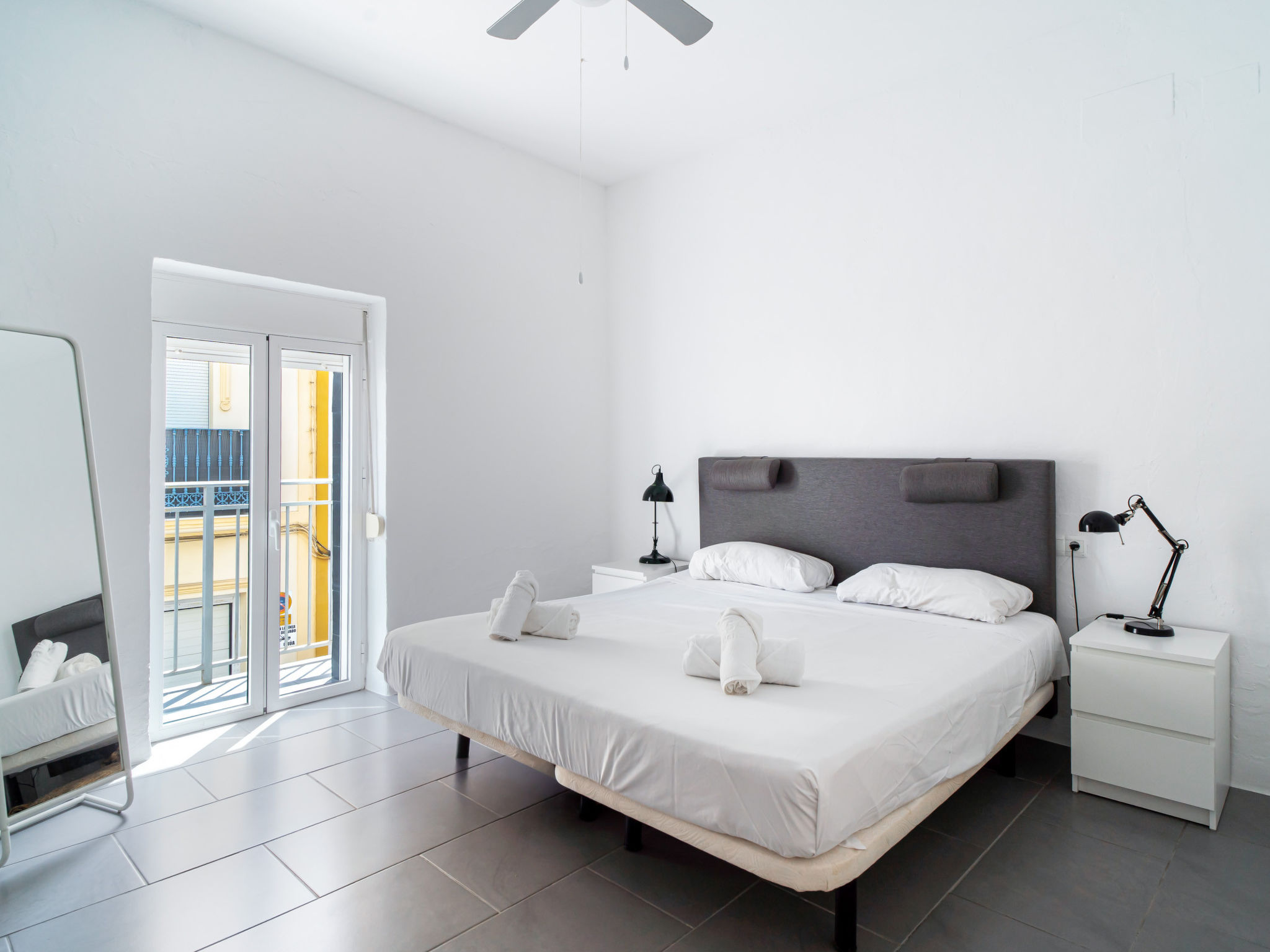 Casa San Juan 13 Centro by Casasol - Binnen