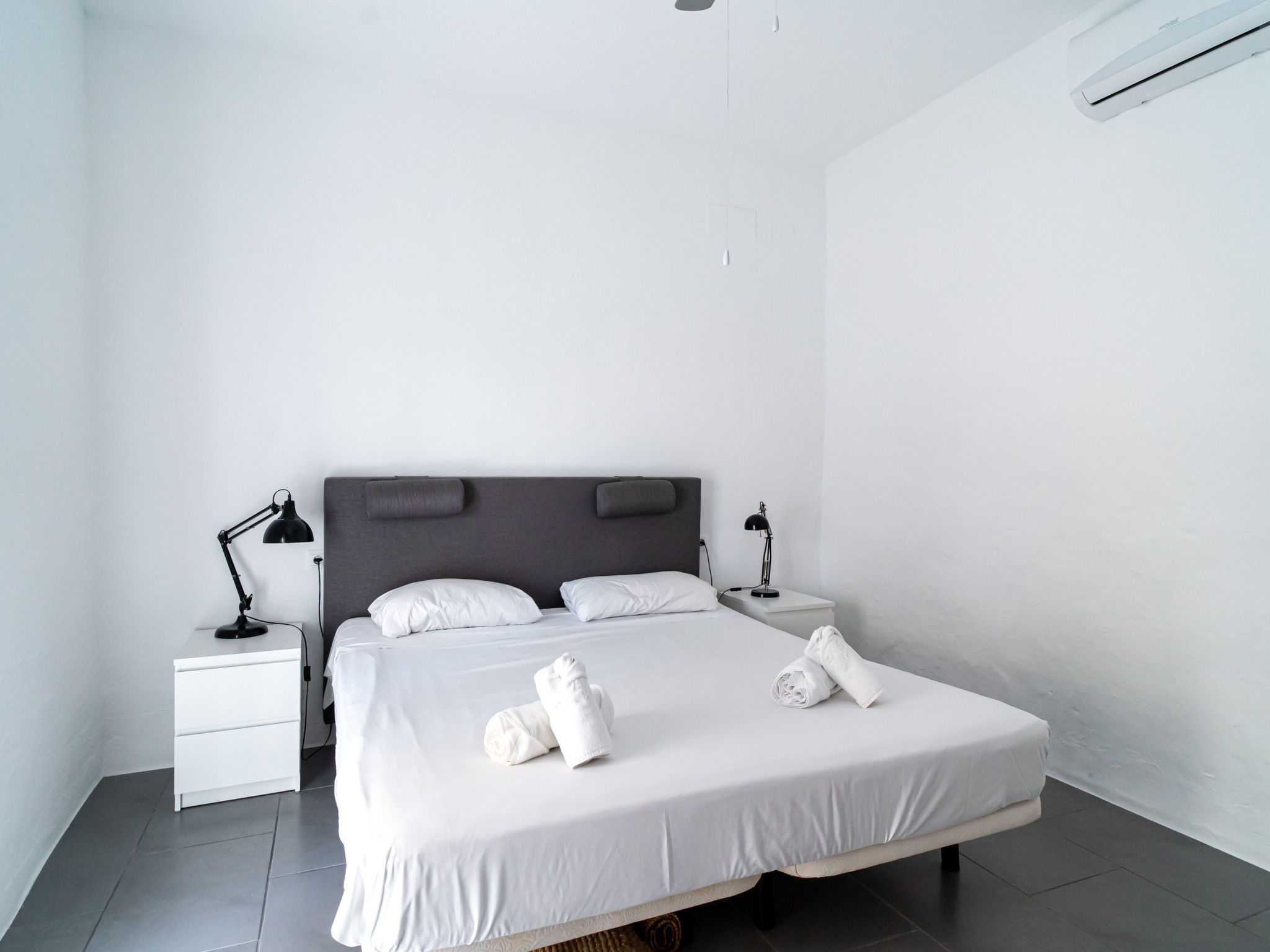 Casa San Juan 13 Centro by Casasol - Binnen
