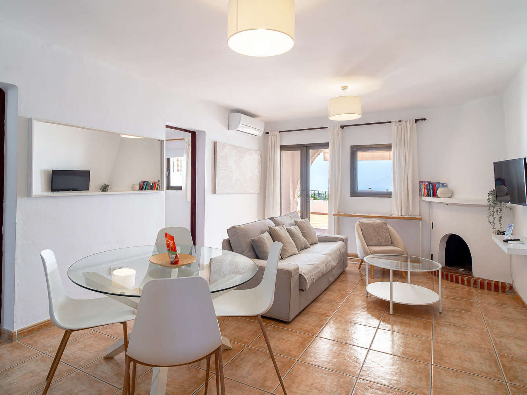 Capistrano Village Pueblo 15 by Casasol - Drinnen